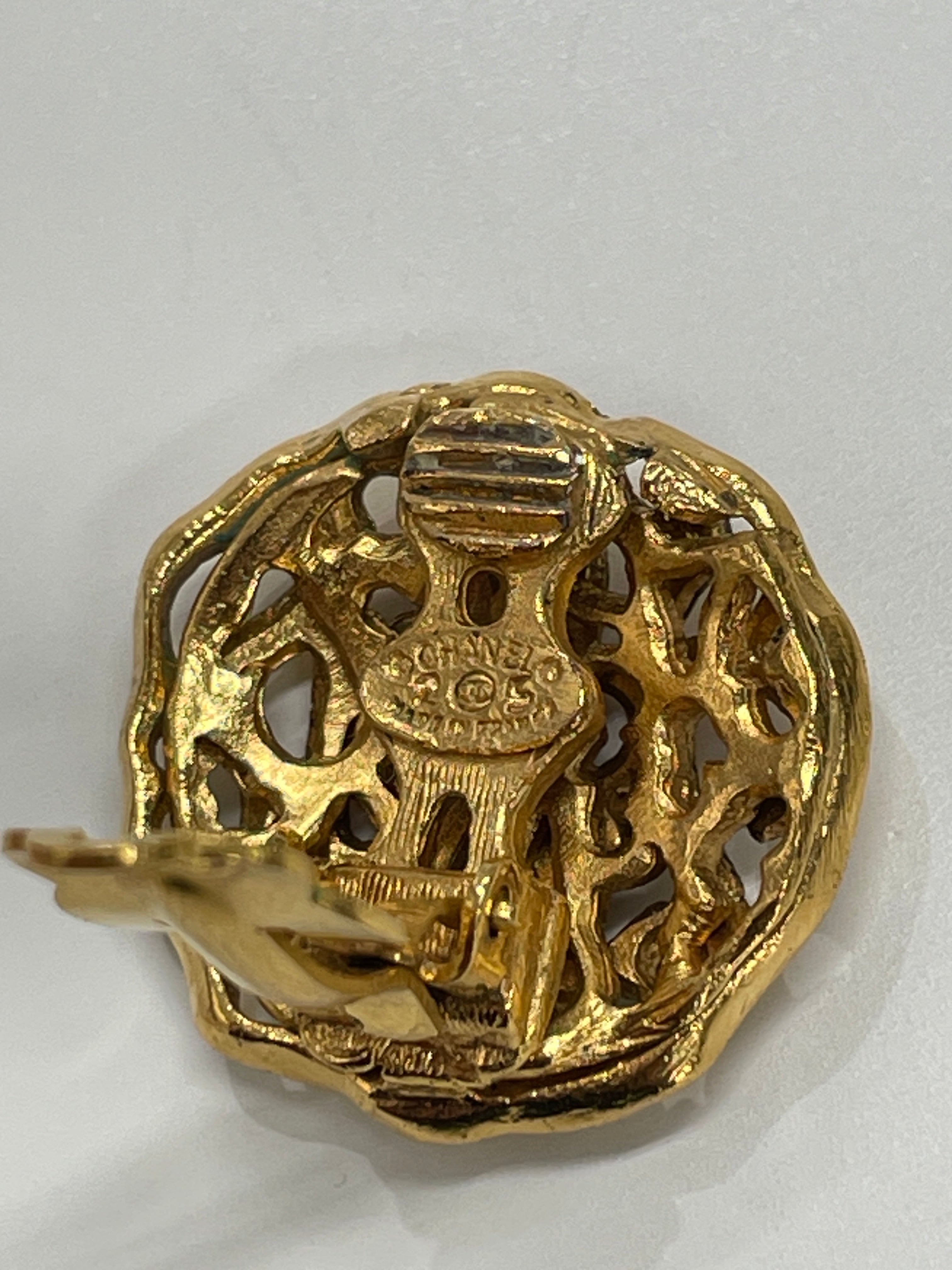 Chanel Clip on Earrings Gold Tone Used