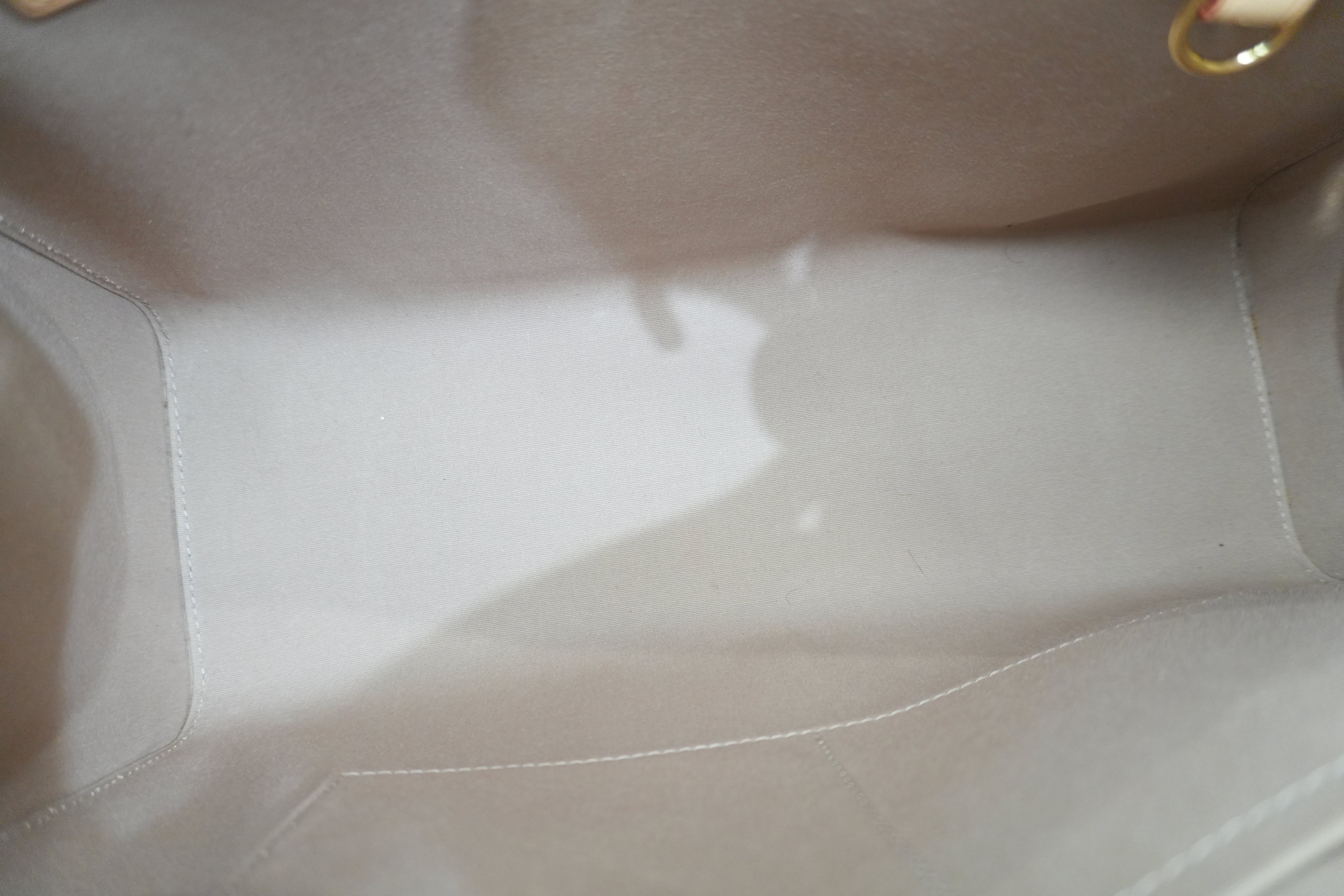 Pre-owned Louis Vuitton Vernis Brea MM Tote Bag Citrin