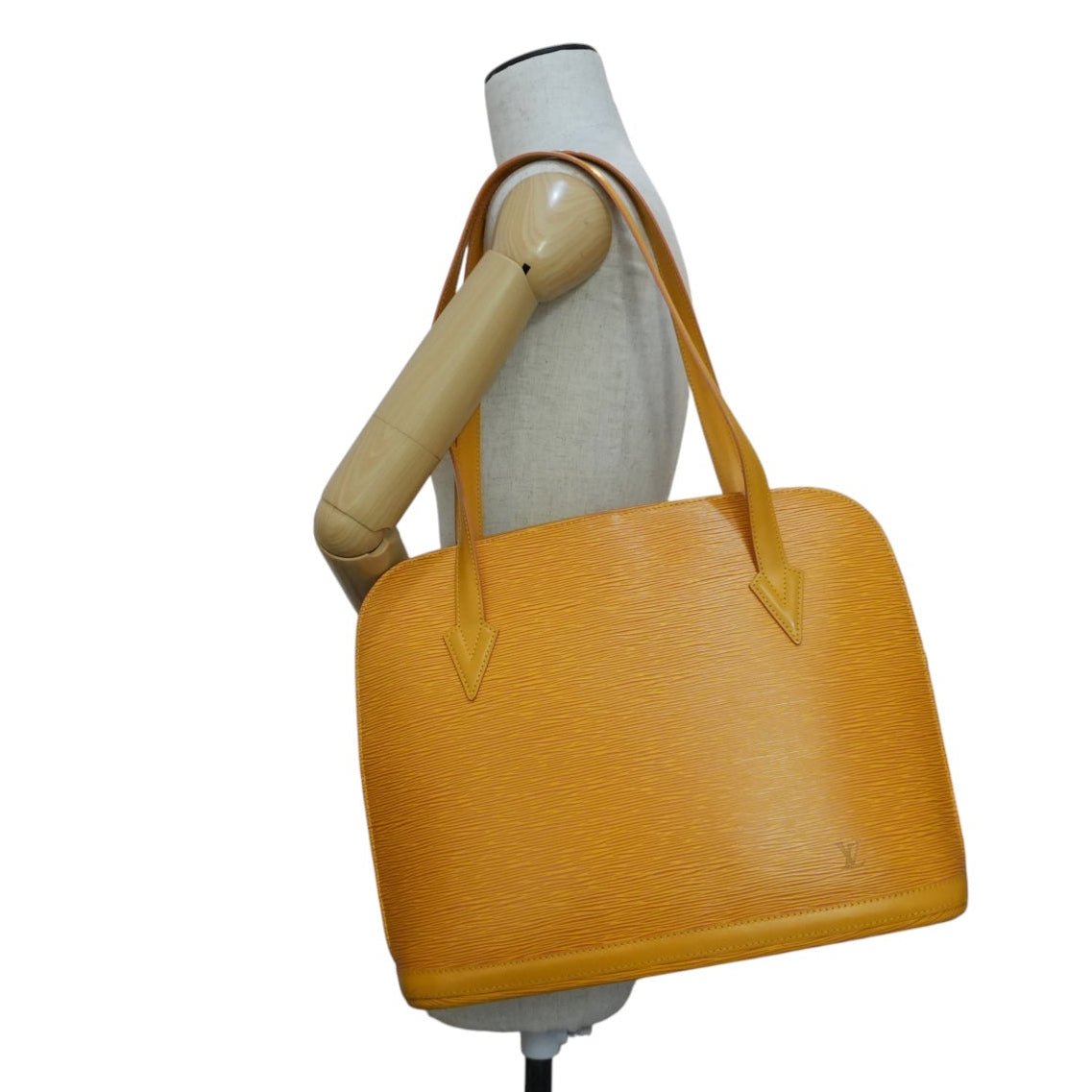 Pre-owned Louis Vuitton Epi Lussac Shoulder Bag Yellow