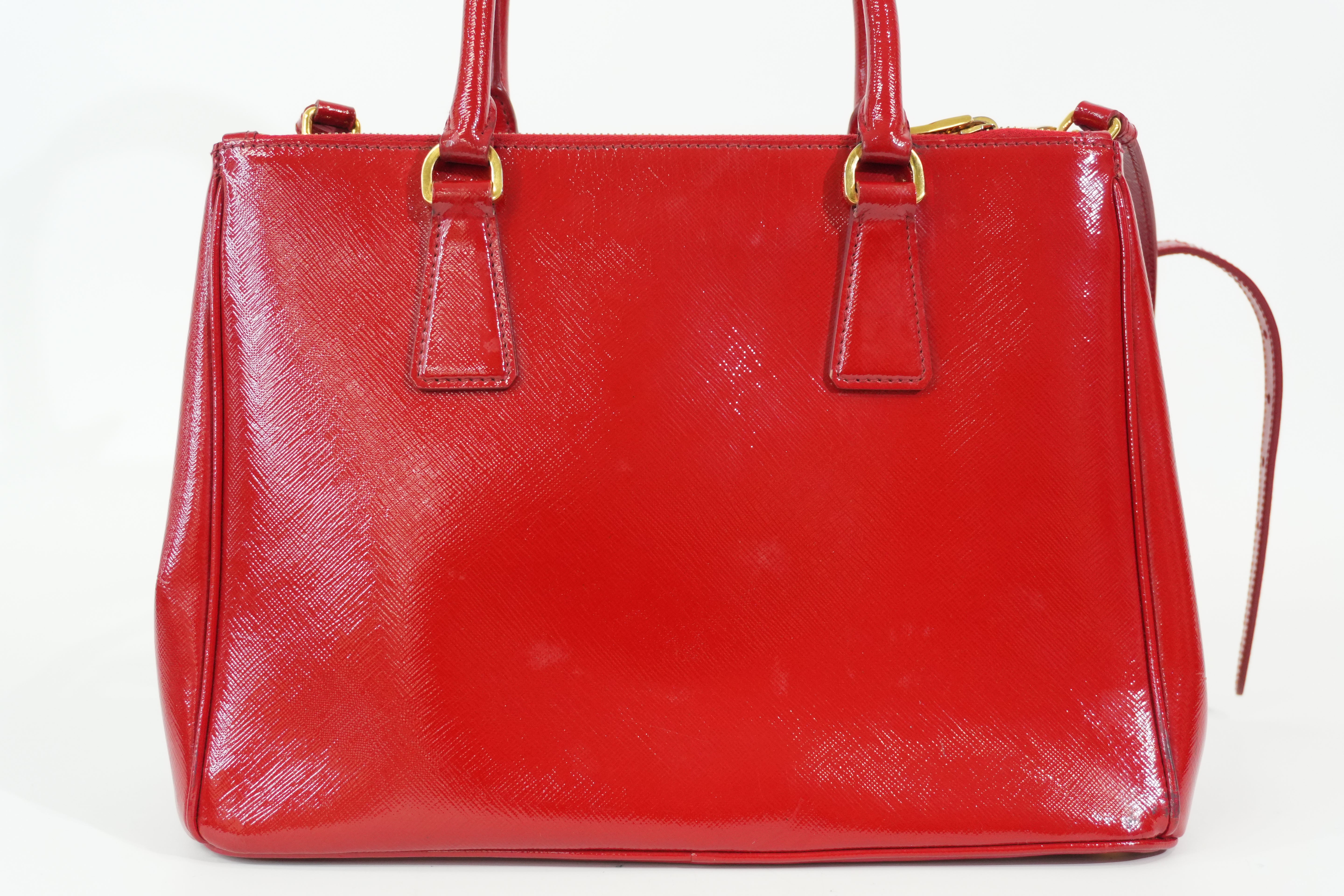 Pre-owned Prada Two Way Saffiano Vernice Galleria Shoulder Bag Red