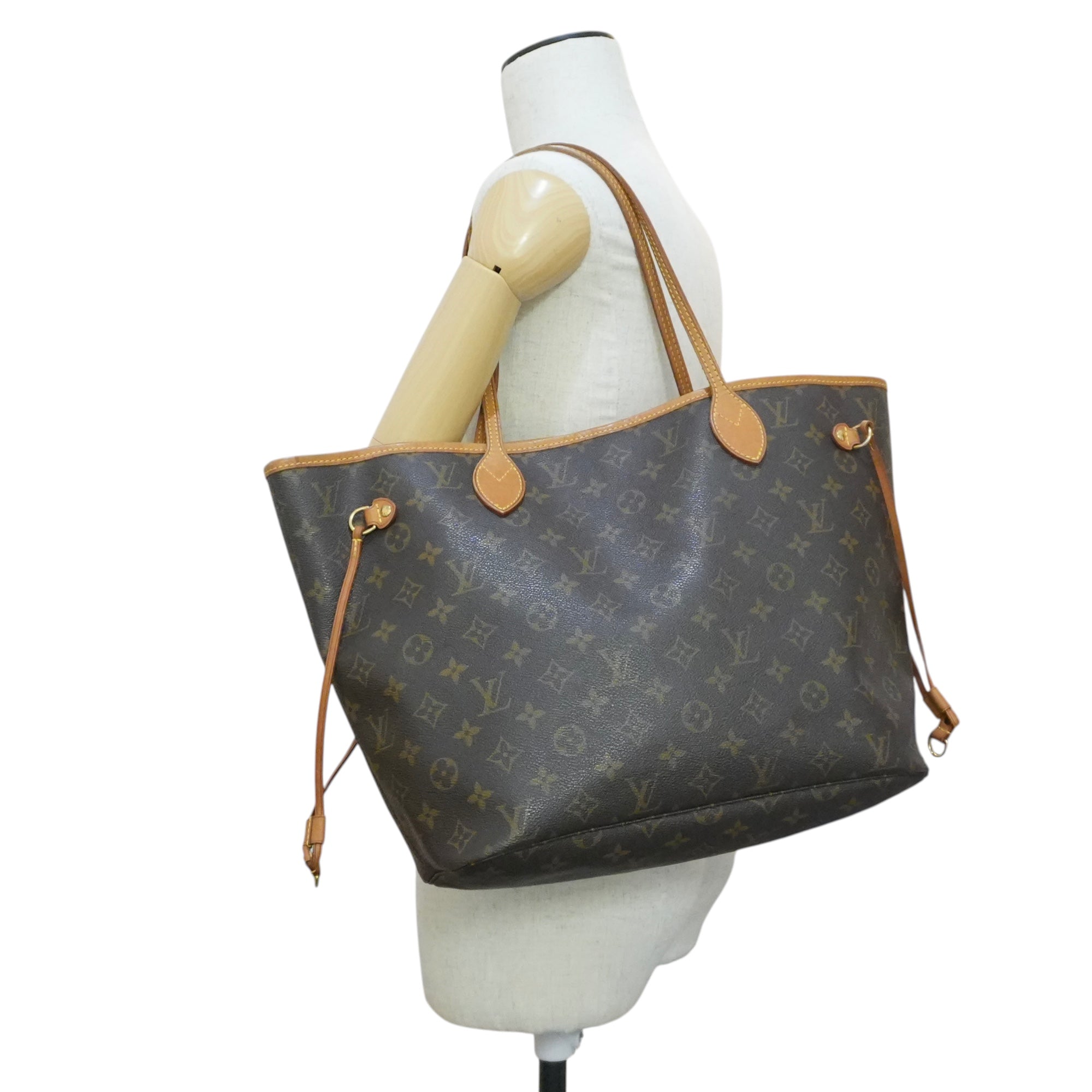 Pre-owned Louis Vuitton Monogram Neverfull MM Tote Bag