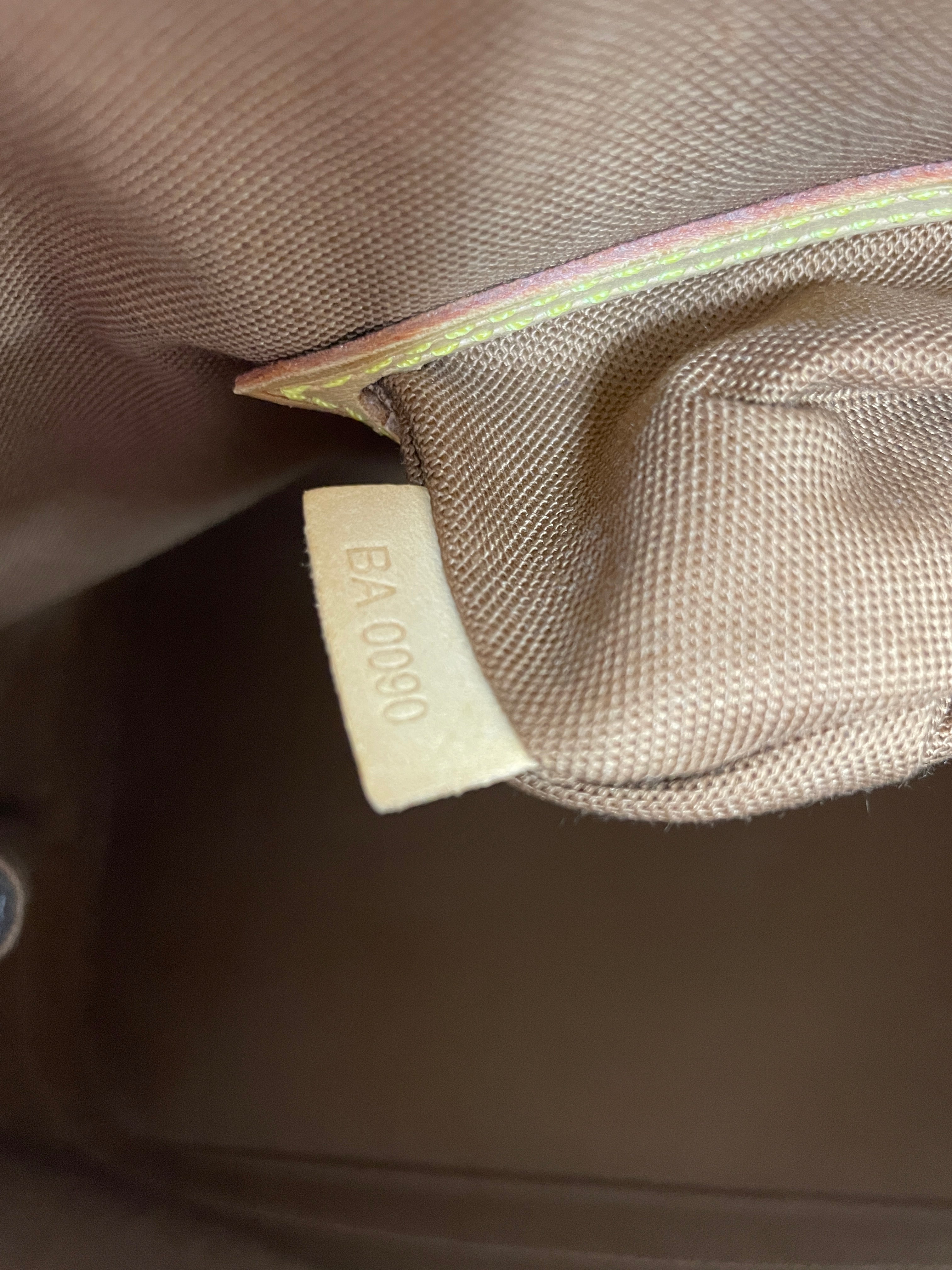 Louis Vuitton Alma PM Handbag Used