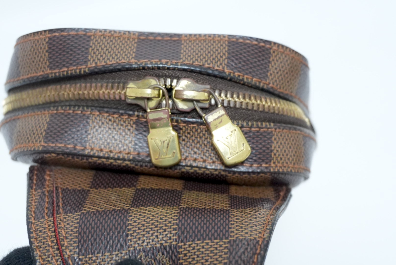 Louis Vuitton Geronimo Body Bag Used