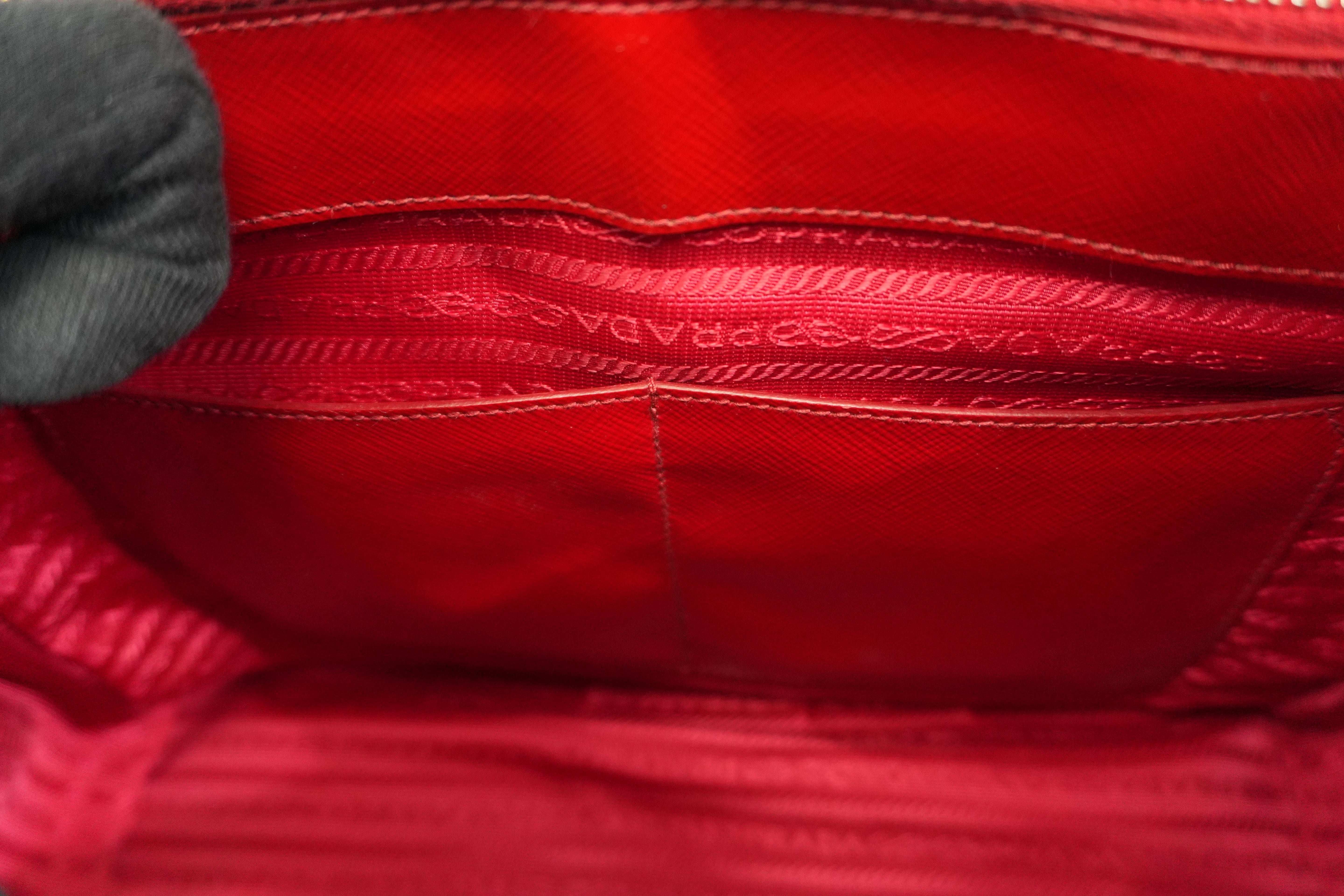 Pre-owned Prada Two Way Saffiano Vernice Galleria Shoulder Bag Red