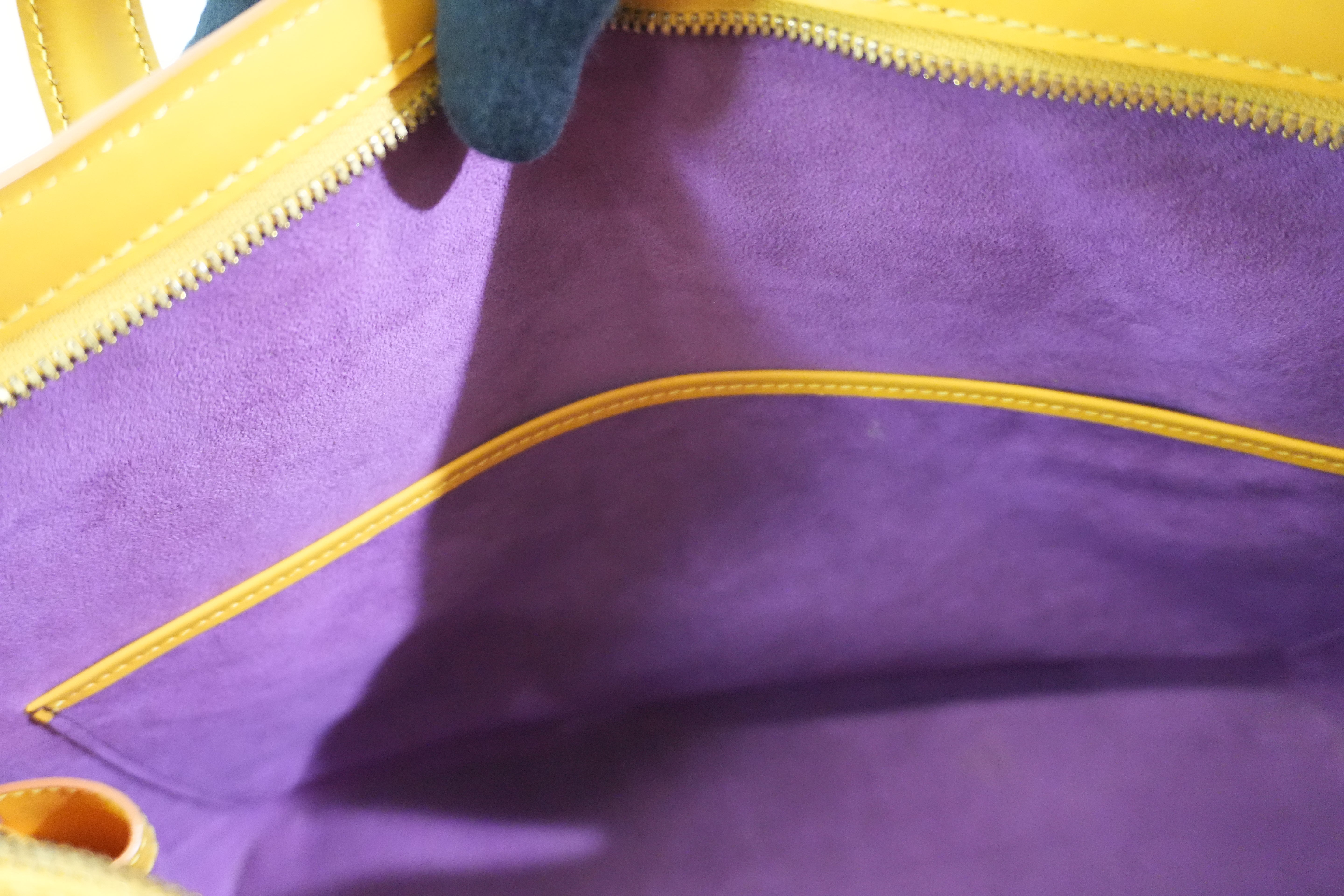 Pre-owned Louis Vuitton Epi Lussac Shoulder Bag Yellow