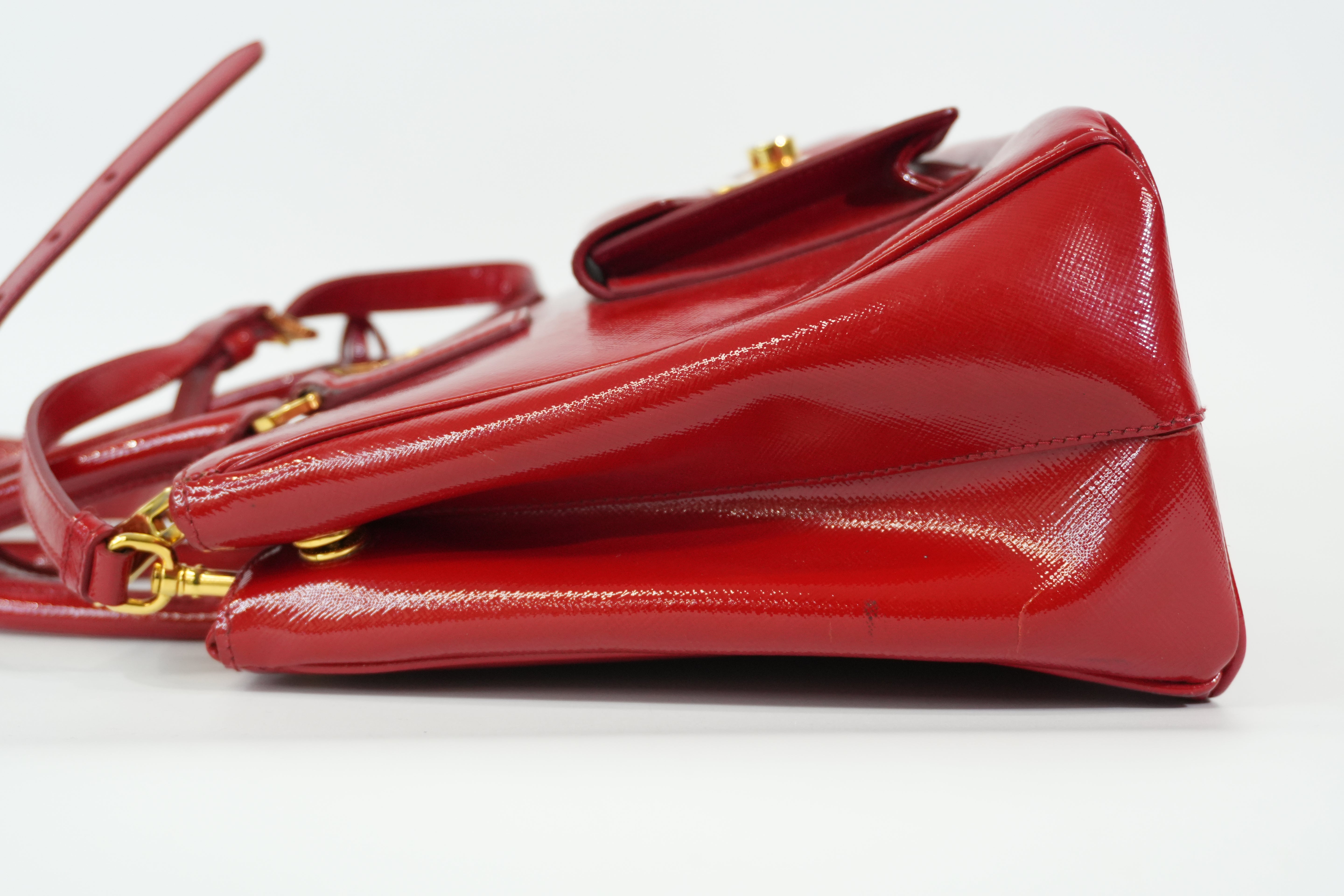 Pre-owned Prada Two Way Saffiano Vernice Galleria Shoulder Bag Red