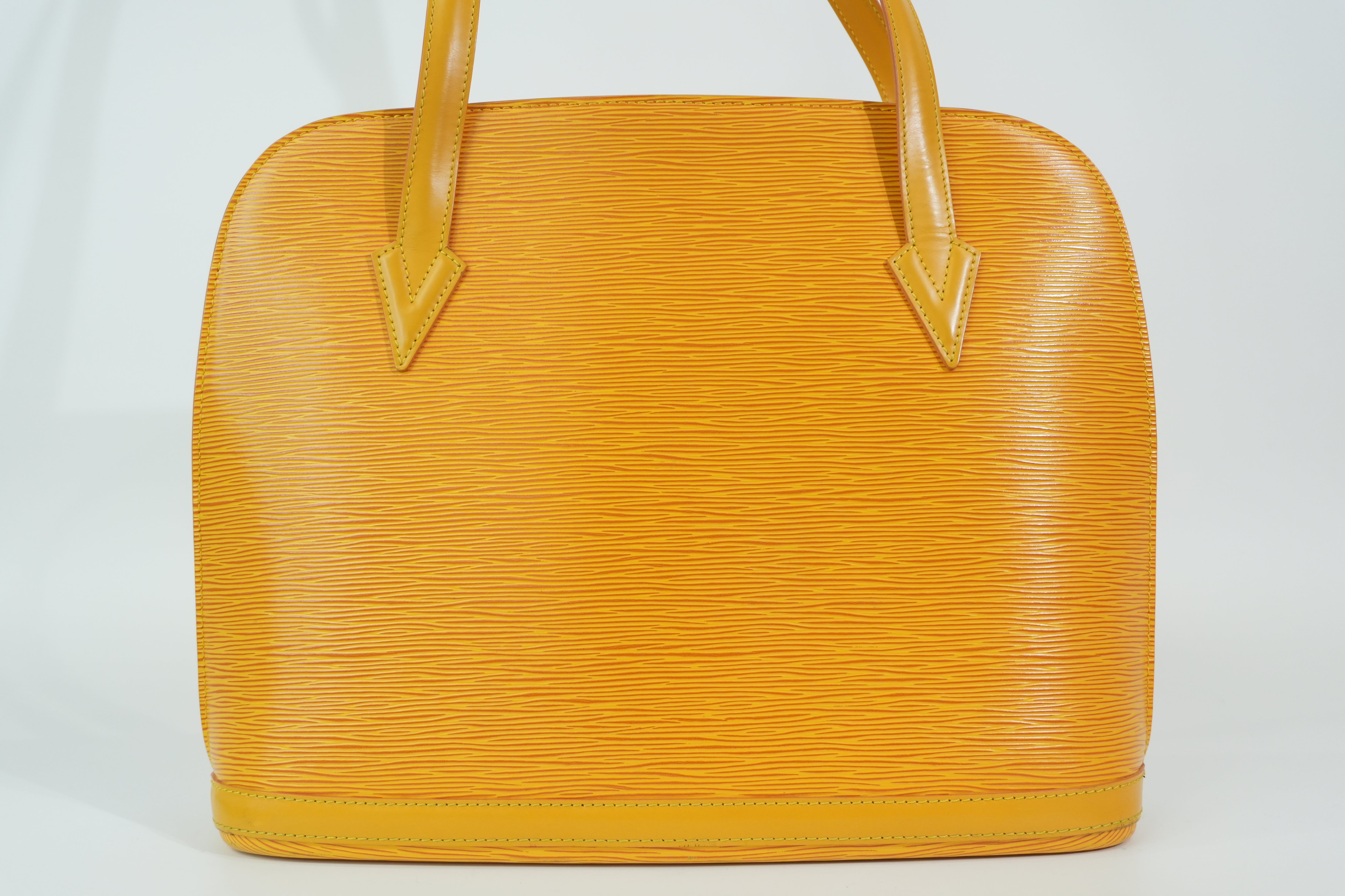 Pre-owned Louis Vuitton Epi Lussac Shoulder Bag Yellow
