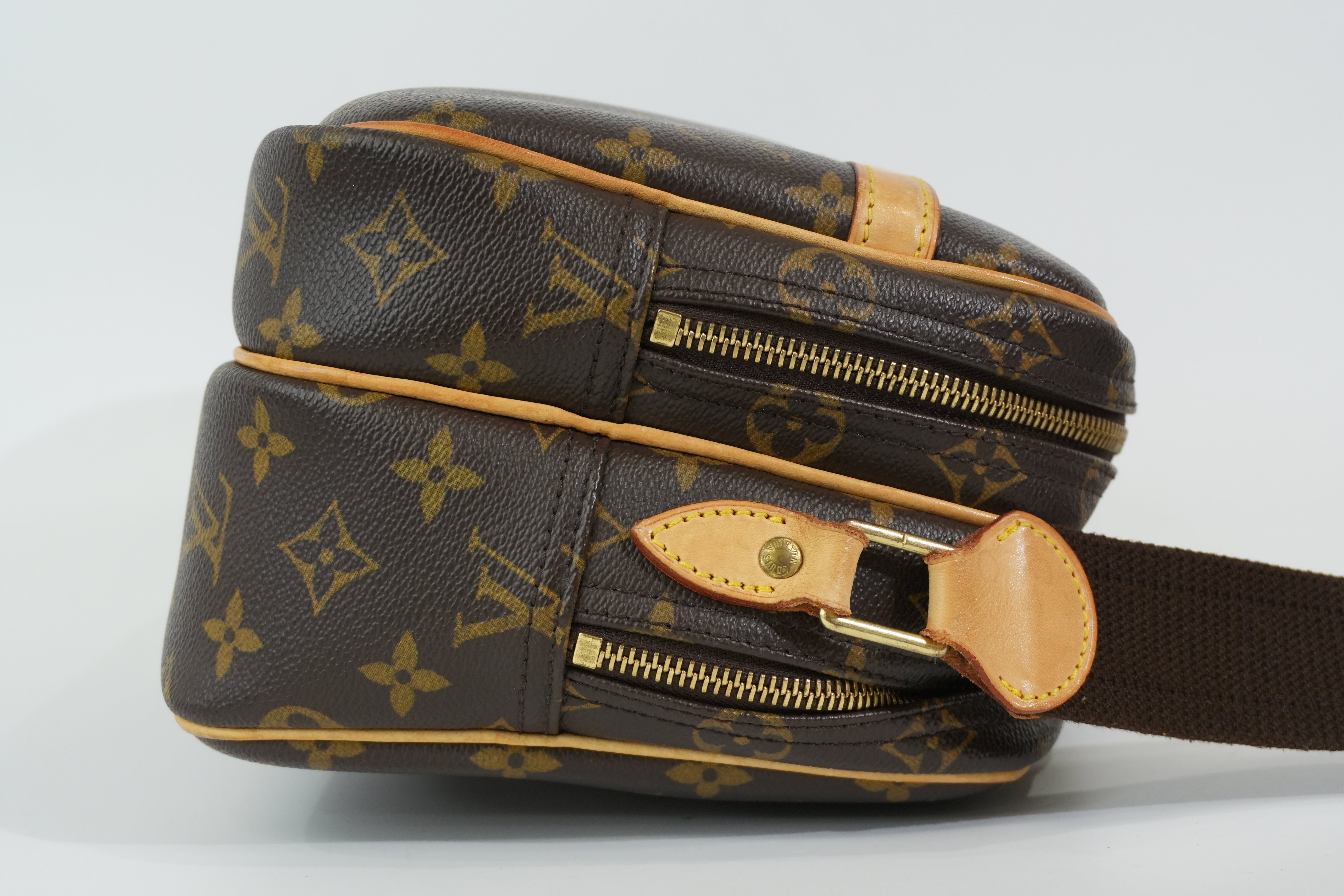 Pre-owned Louis Vuitton Monogram Reporter PM Shoulder Bag