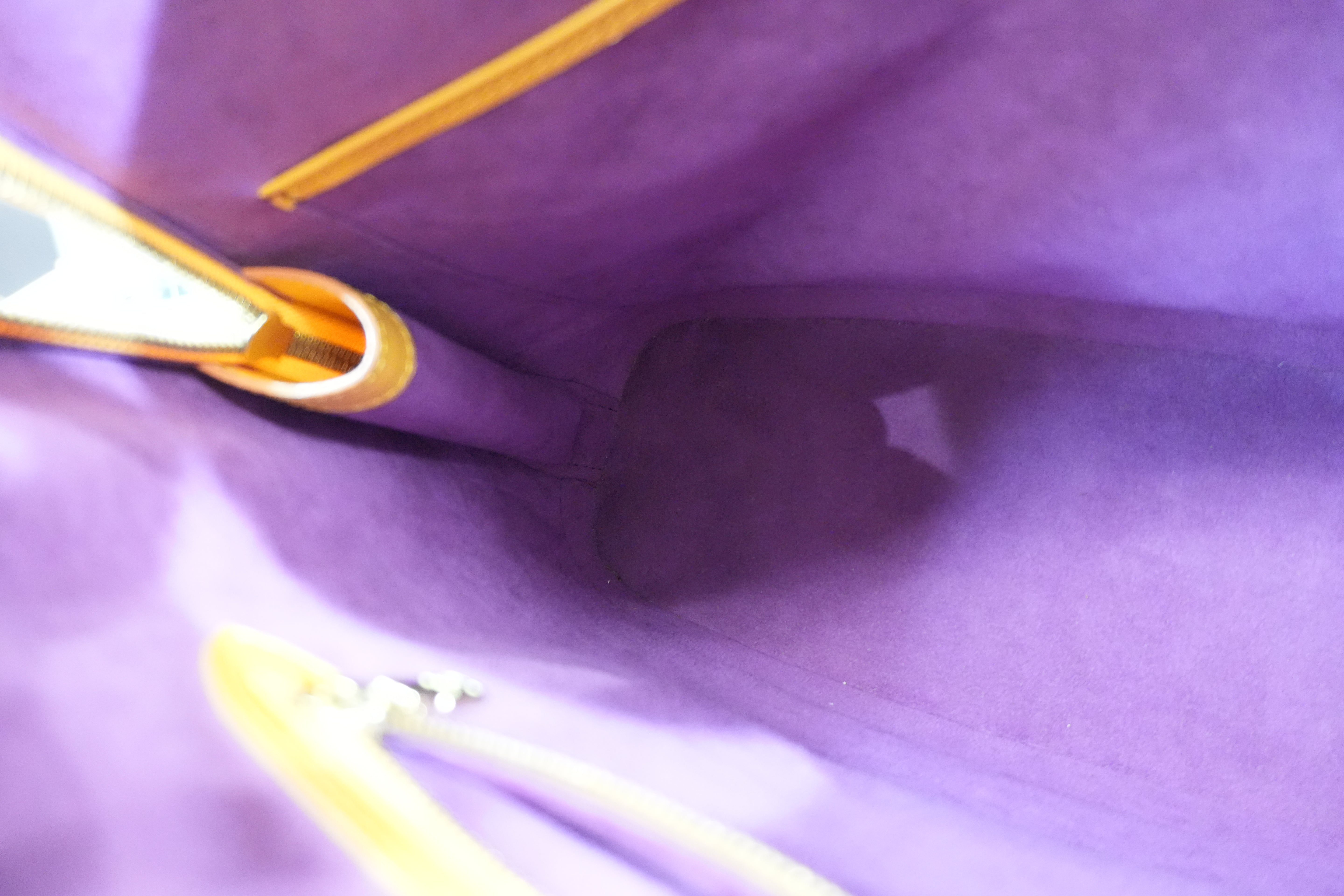 Pre-owned Louis Vuitton Epi Lussac Shoulder Bag Yellow