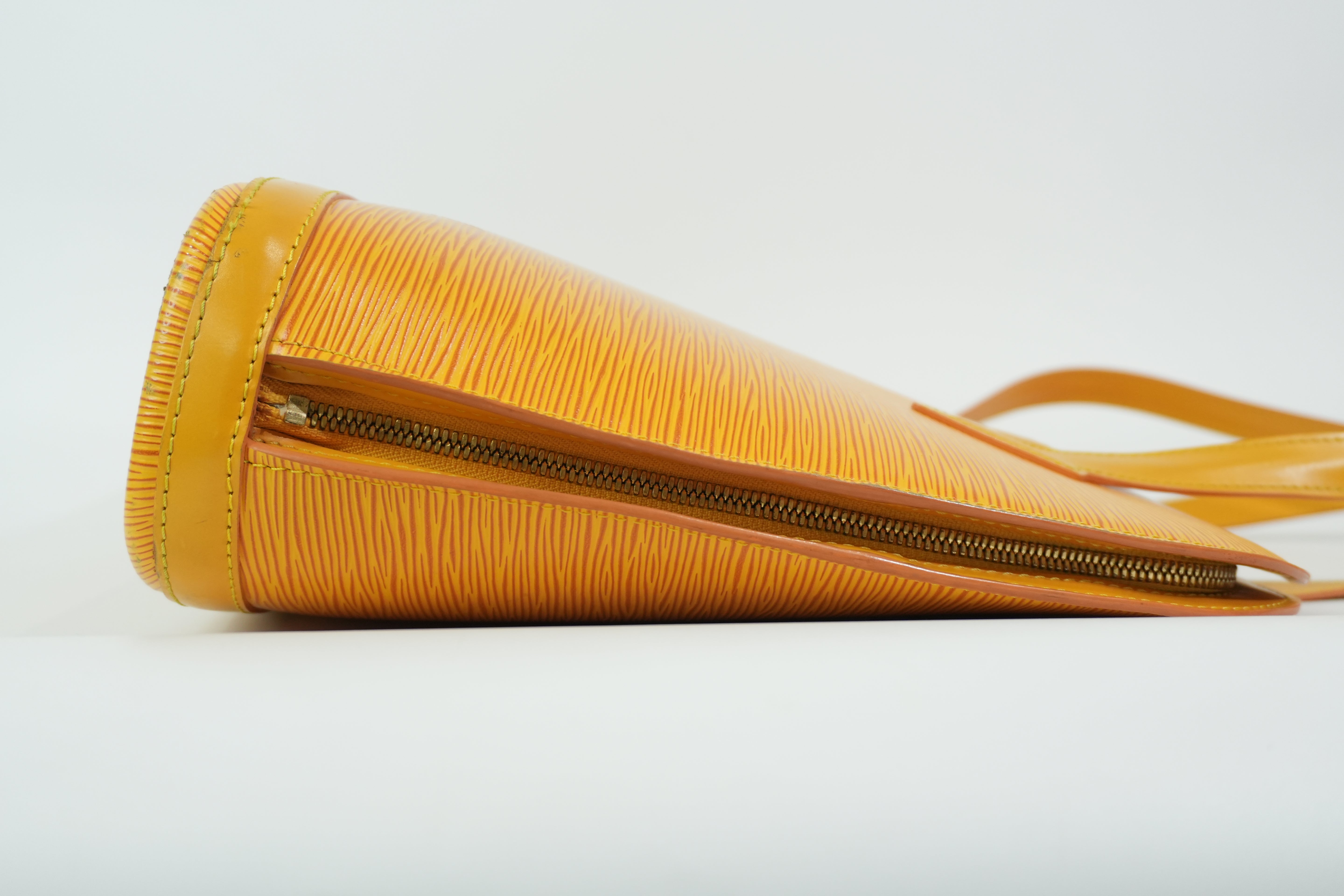 Pre-owned Louis Vuitton Epi Lussac Shoulder Bag Yellow