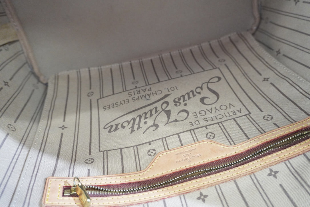 Pre-owned Louis Vuitton Monogram Neverfull MM Tote Bag