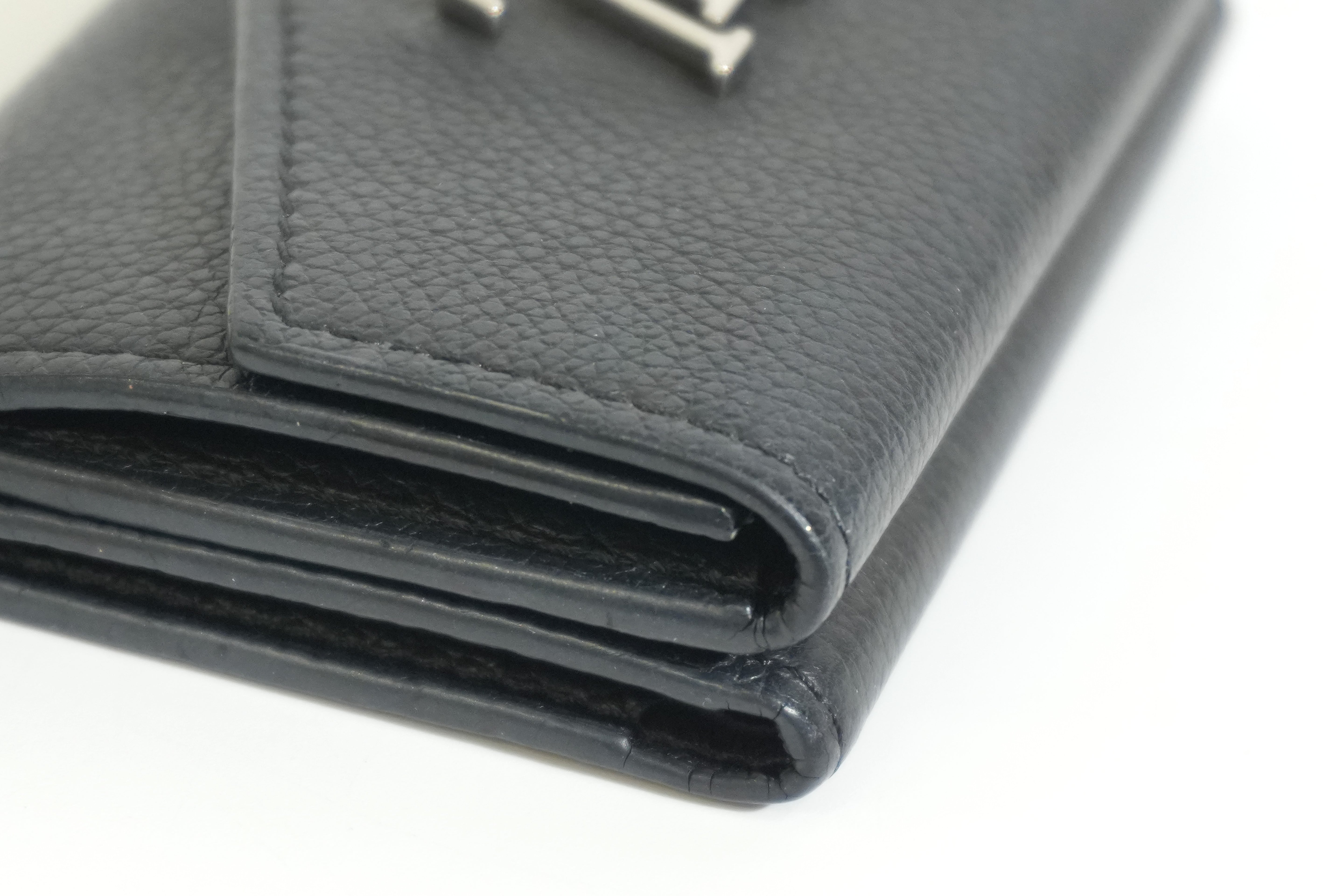 Pre-owned Louis Vuitton Leather Lock Mini Wallet Black