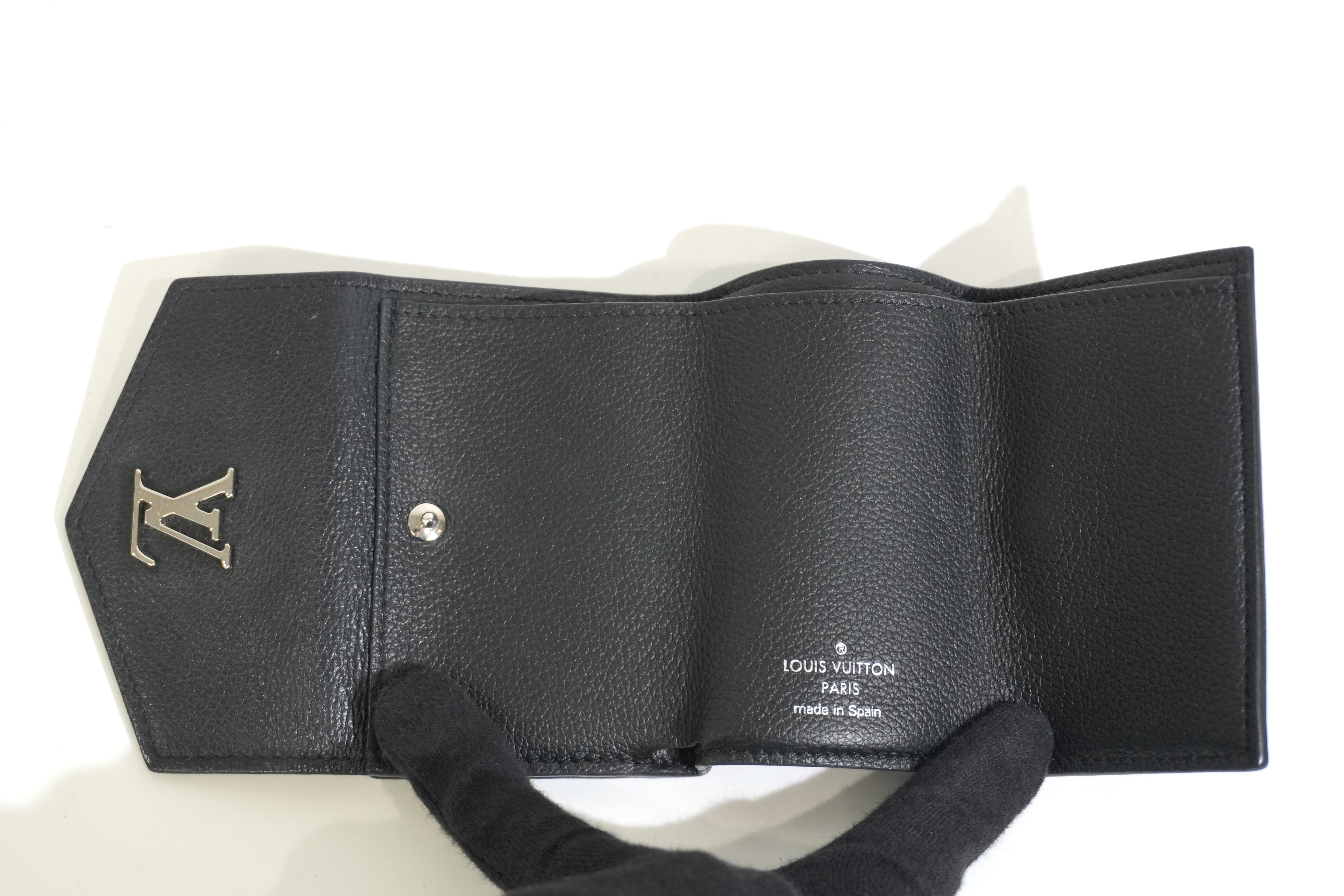 Pre-owned Louis Vuitton Leather Lock Mini Wallet Black