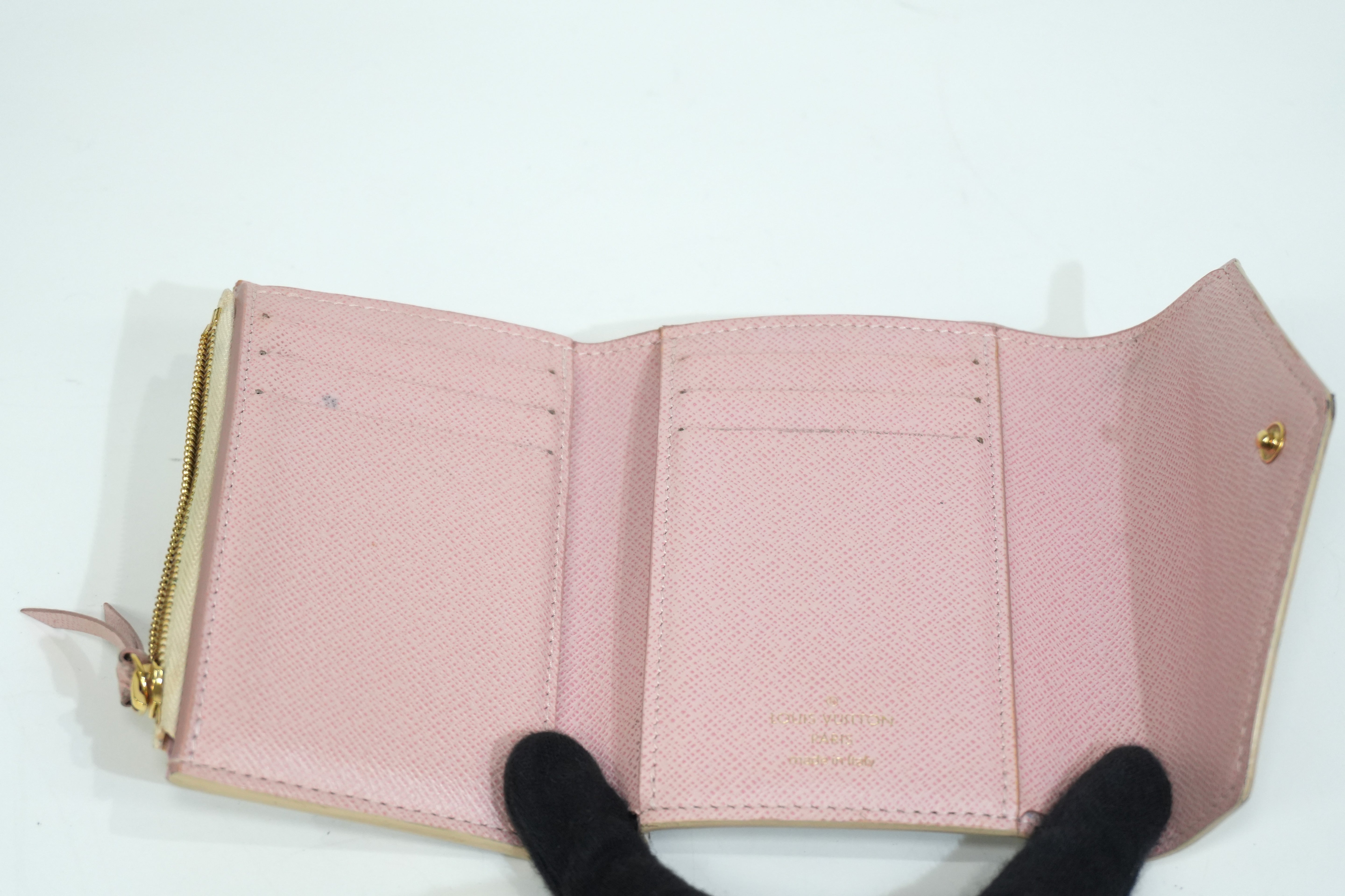 Pre-owned Louis Vuitton Damier Azur Victorine Wallet