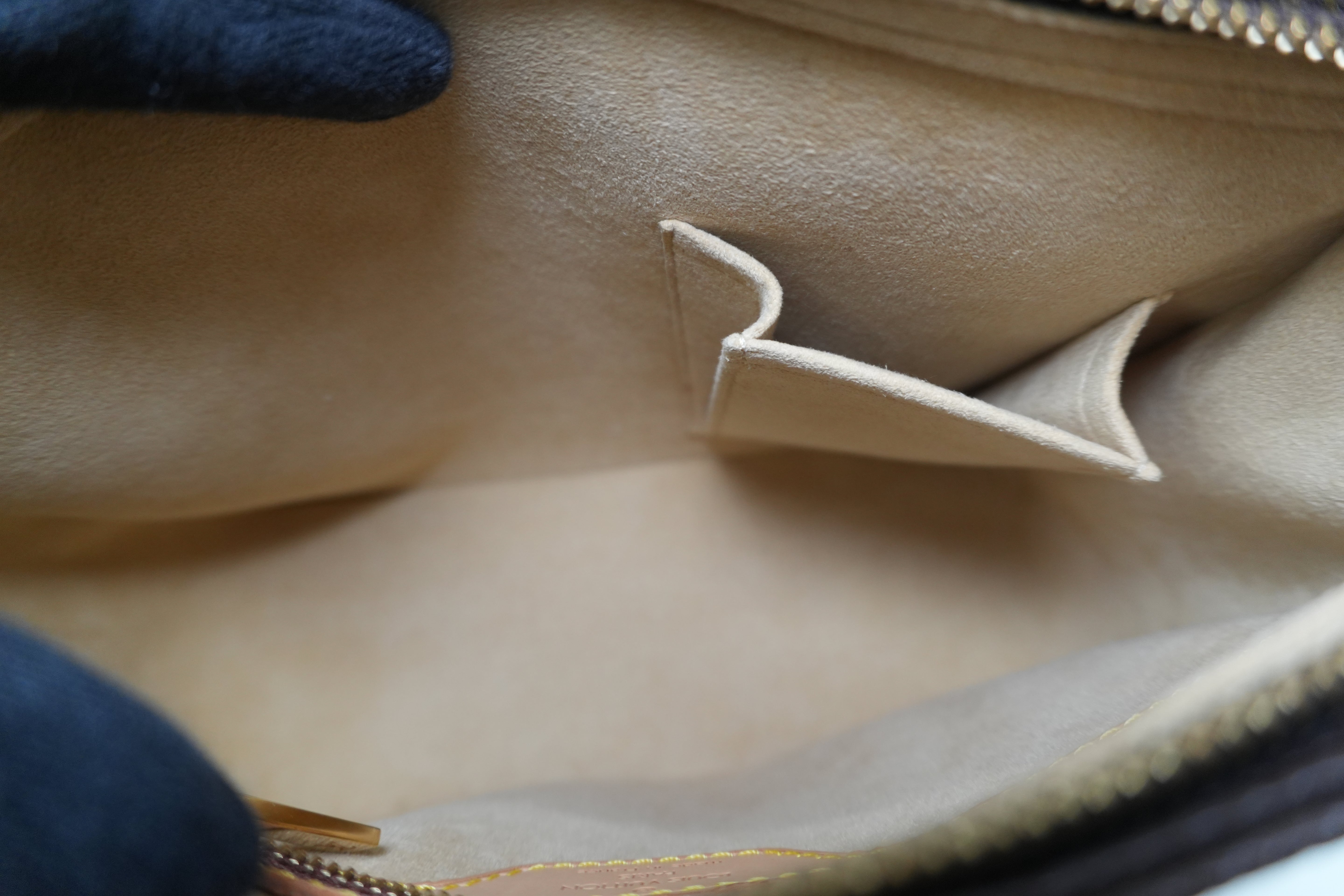 Pre-owned Louis Vuitton Monogram Looping MM Shoulder Bag