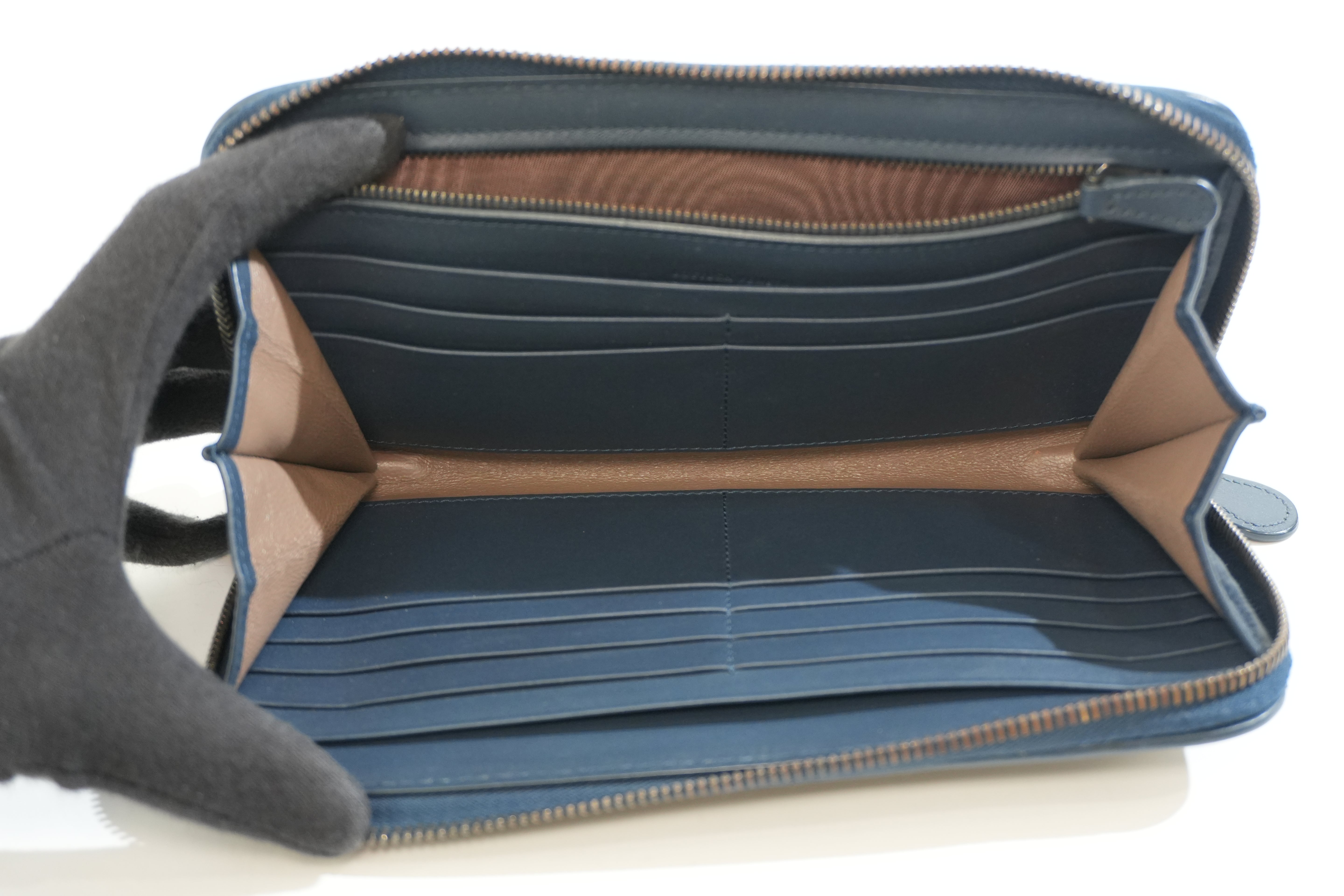 Pre-owned Bottega Intercciato Zippy Organizer Blue