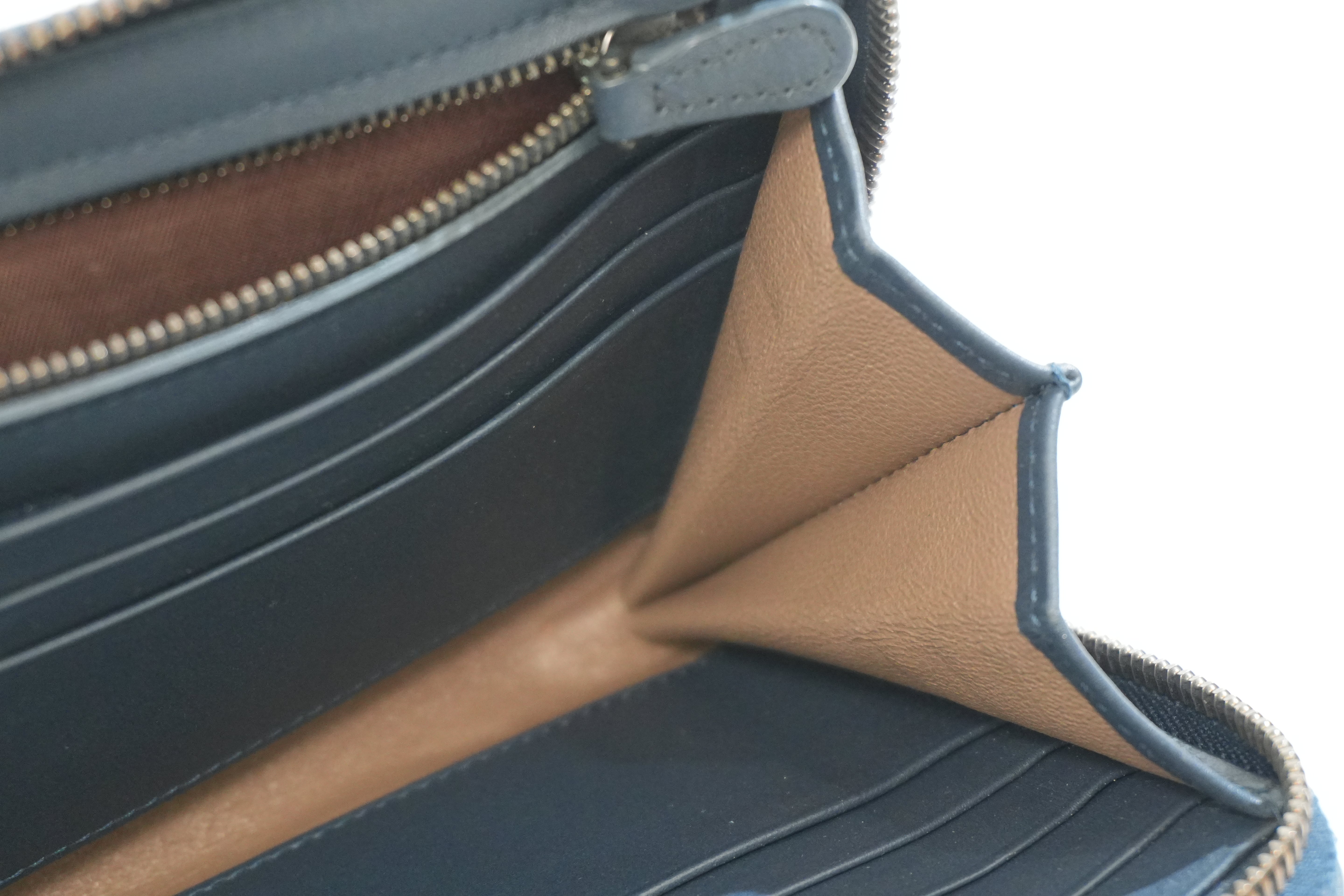 Pre-owned Bottega Intercciato Zippy Organizer Blue