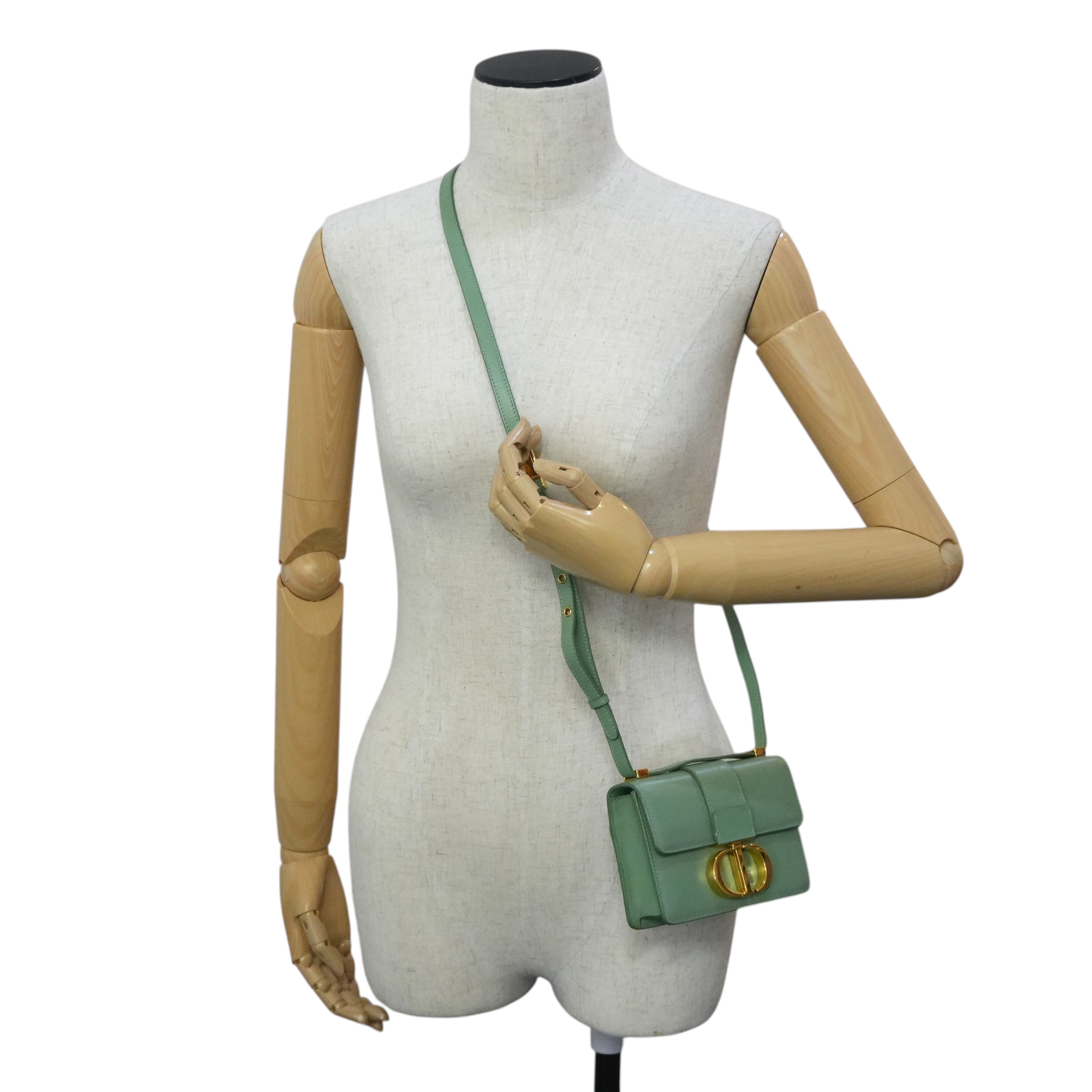 Pre-owned Dior 30 Montaigne Shoulder Bag Green