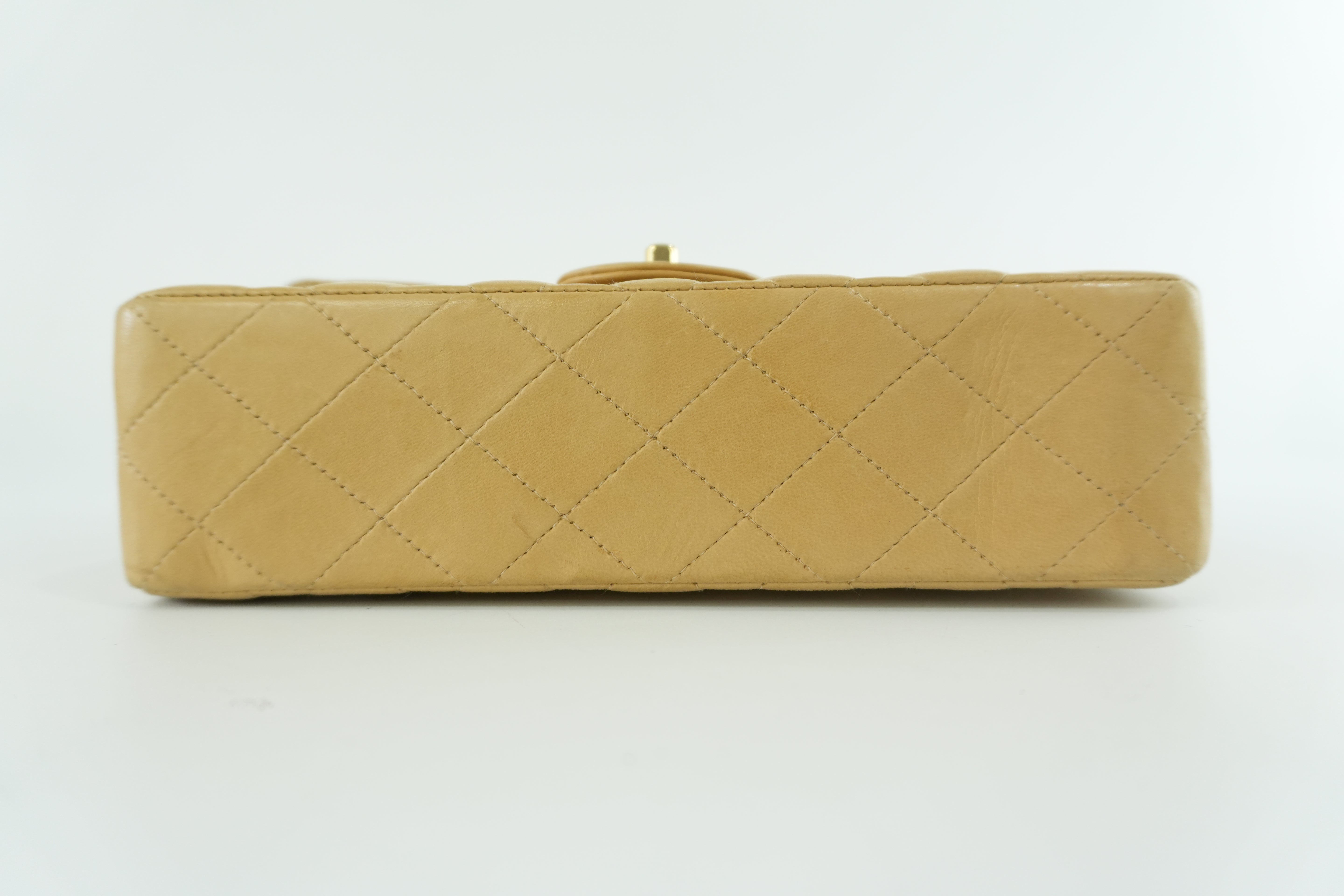 Chanel Matelasse Lamb Skin Chain Shoulder Bag Beige Used