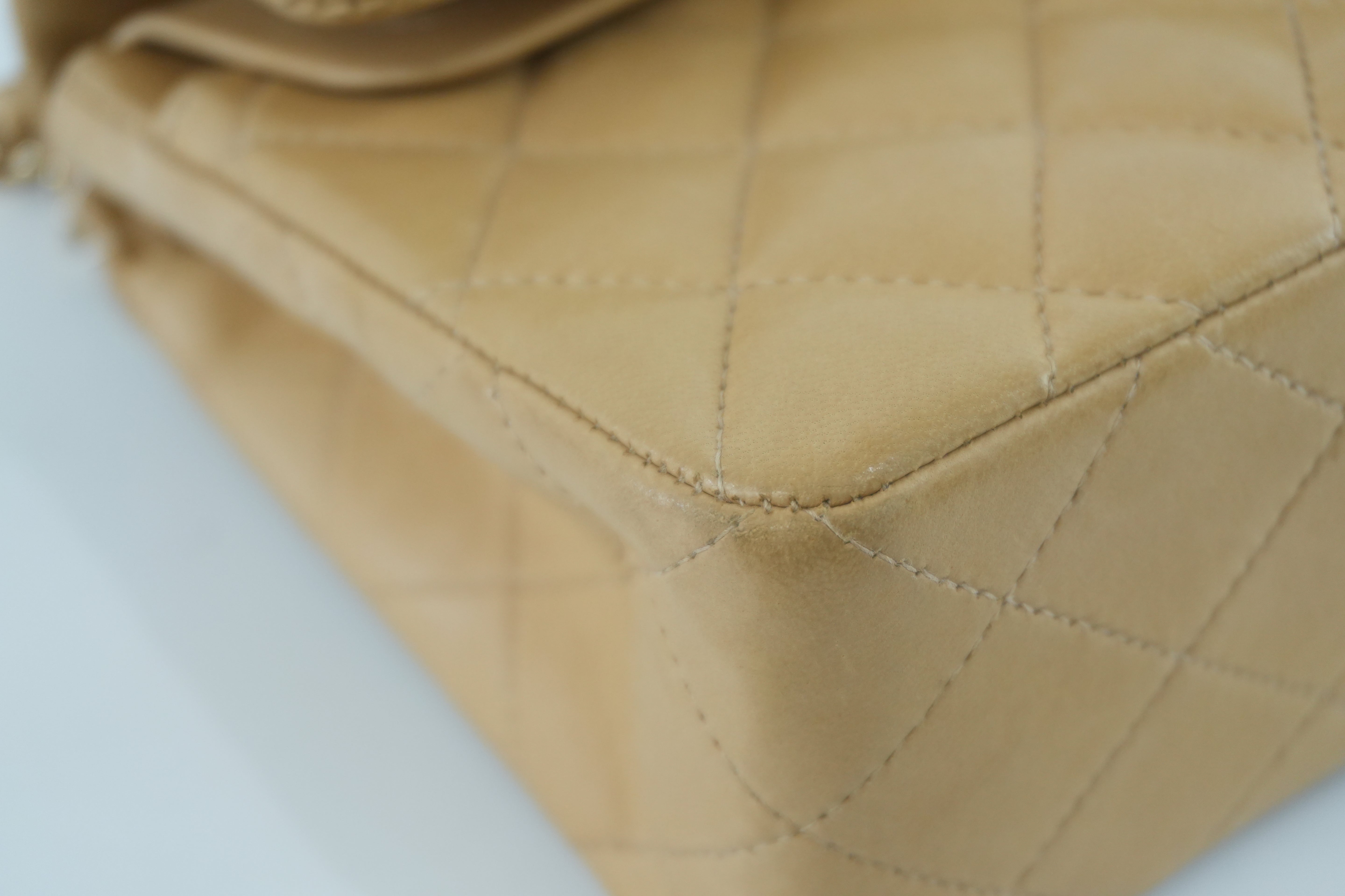 Chanel Matelasse Lamb Skin Chain Shoulder Bag Beige Used