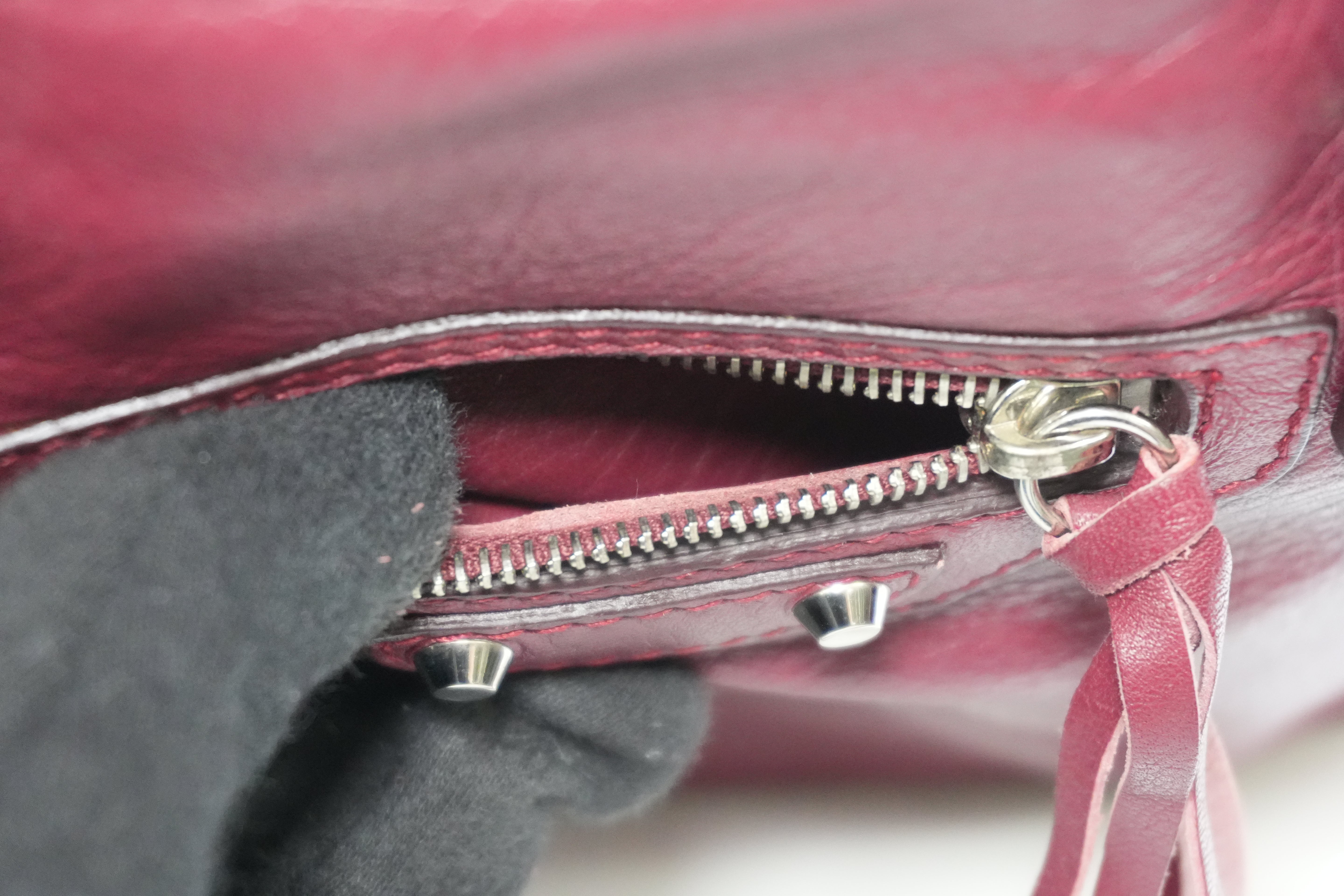 Pre-owned Balenciaga Papier A6 Zip Handbag Red