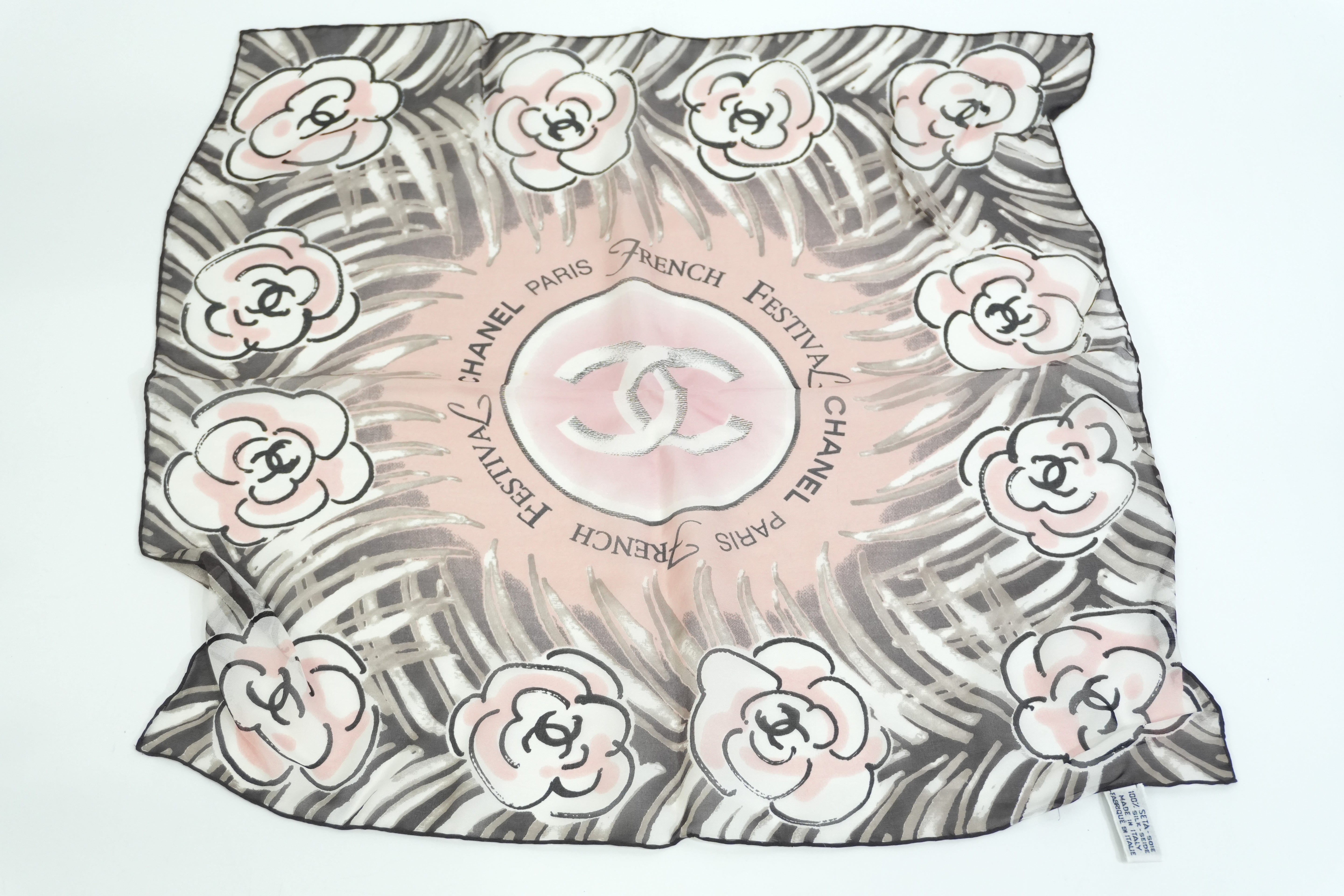 Pre-owned Chanel Silk Scarf Black and Pink