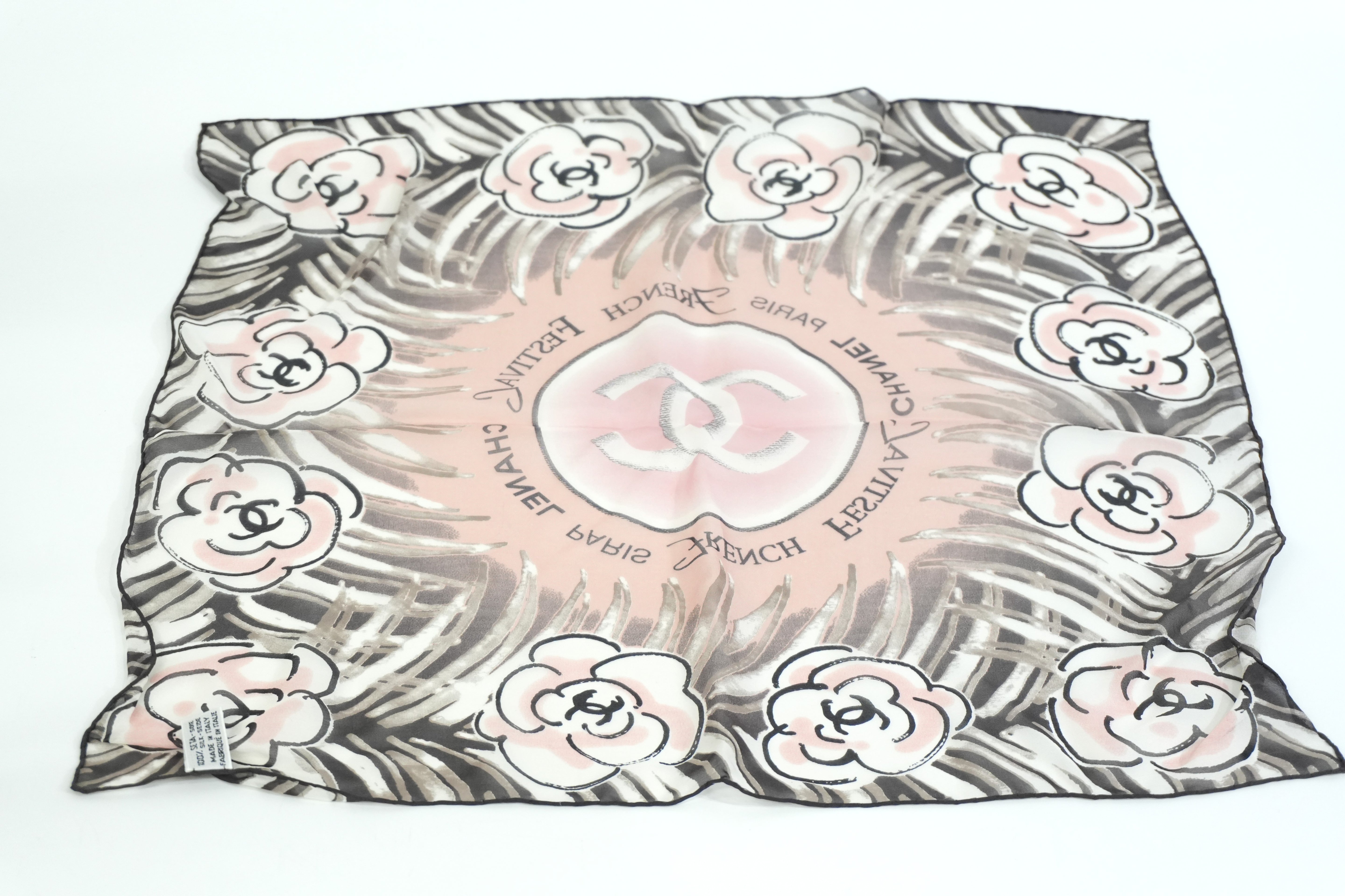 Pre-owned Chanel Silk Scarf Black and Pink