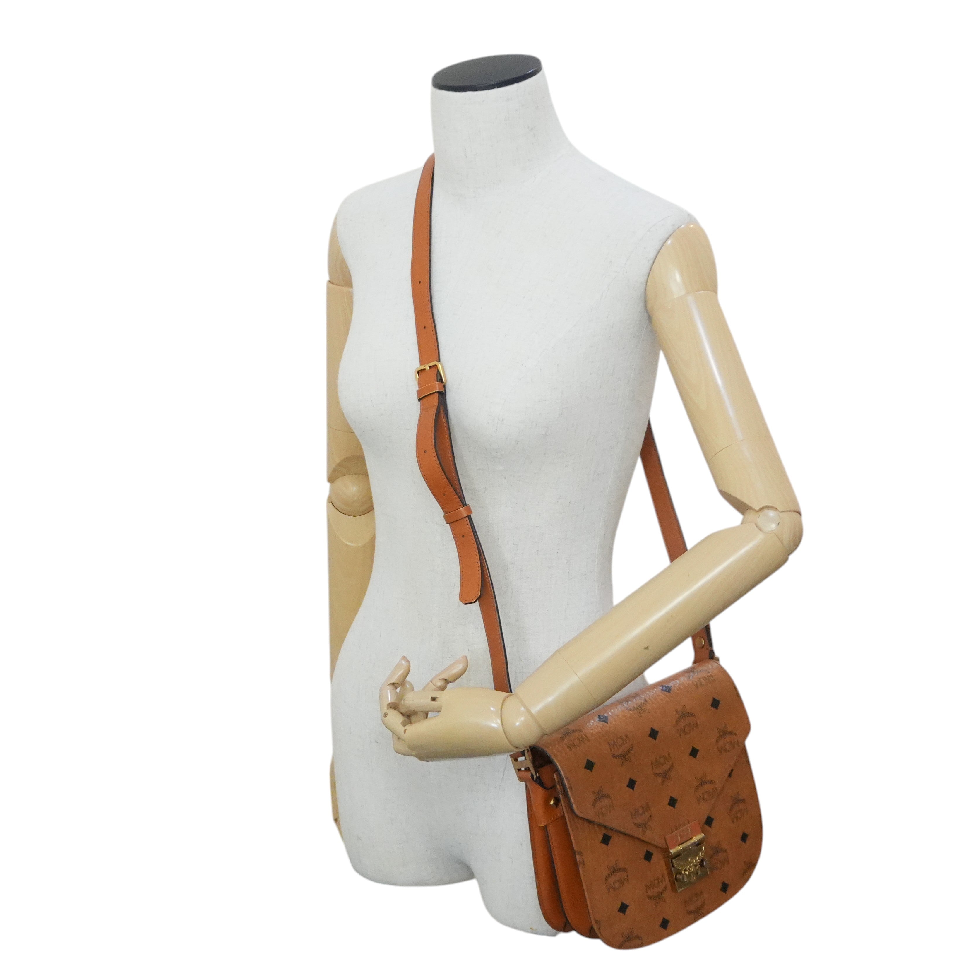 Pre-owned MCM Crossbody Bag Cognac
