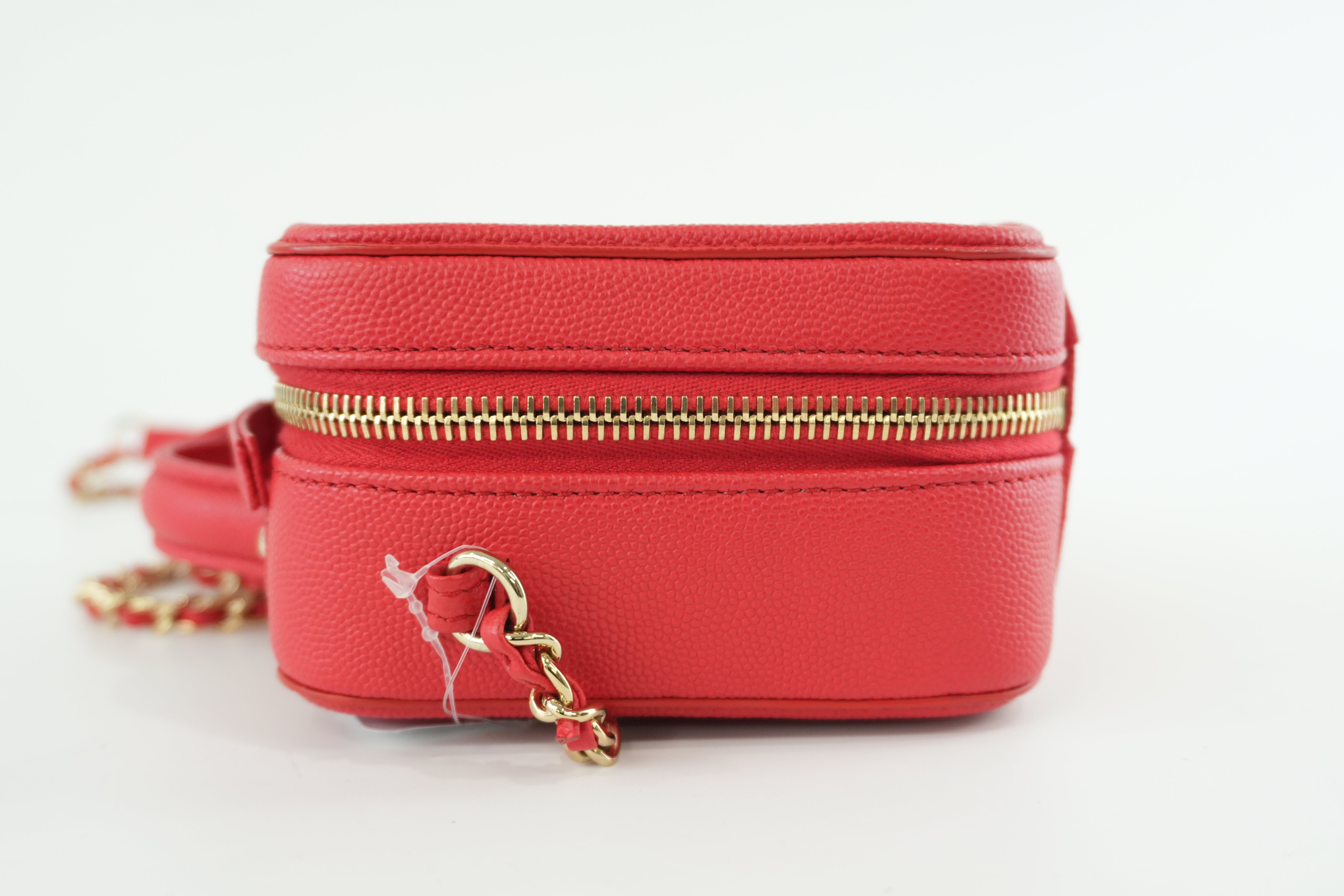 Chanel Filigree Cherry Red Vibrant Shoulder Bag Used