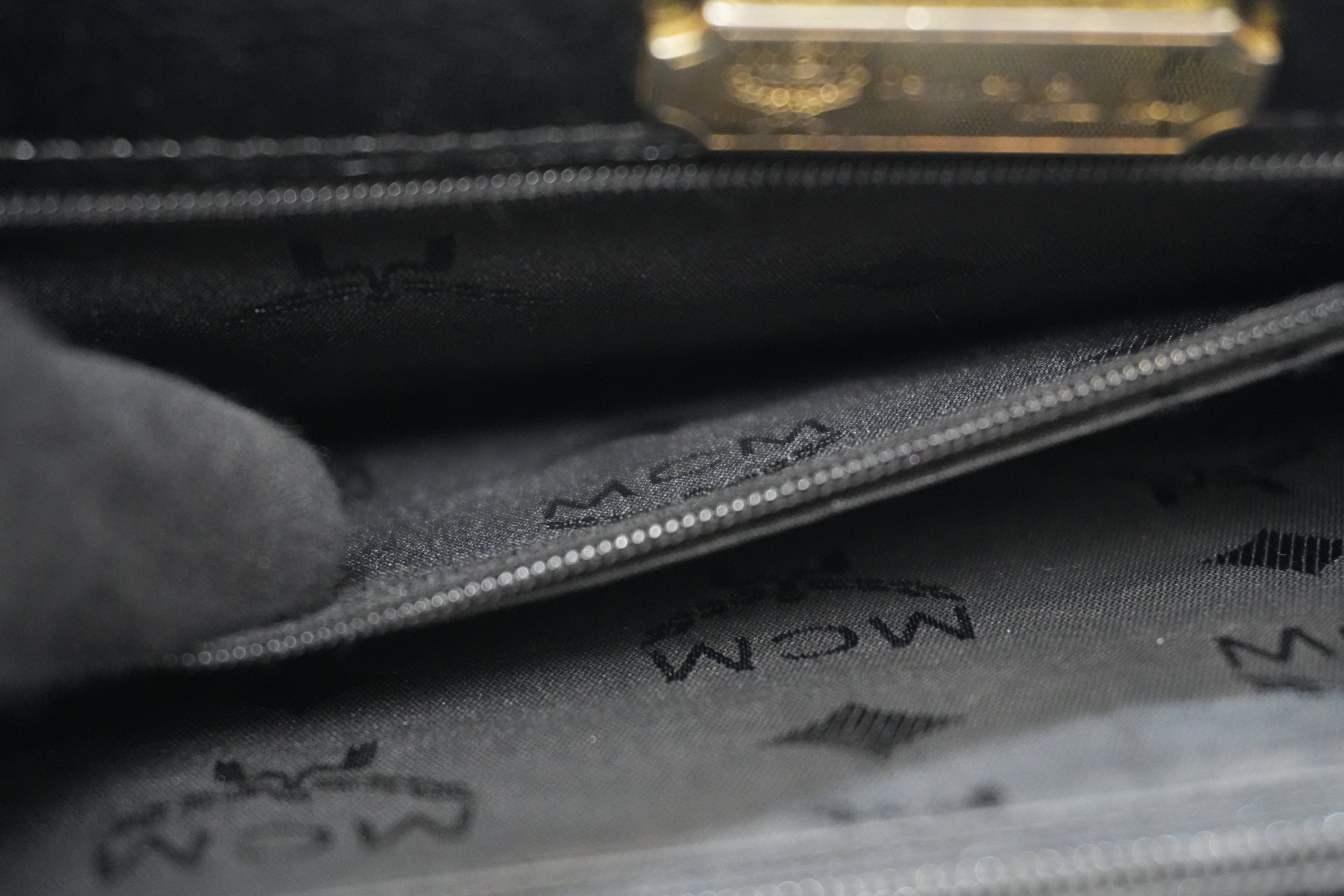 Pre-owned MCM Crossbody Bag Black