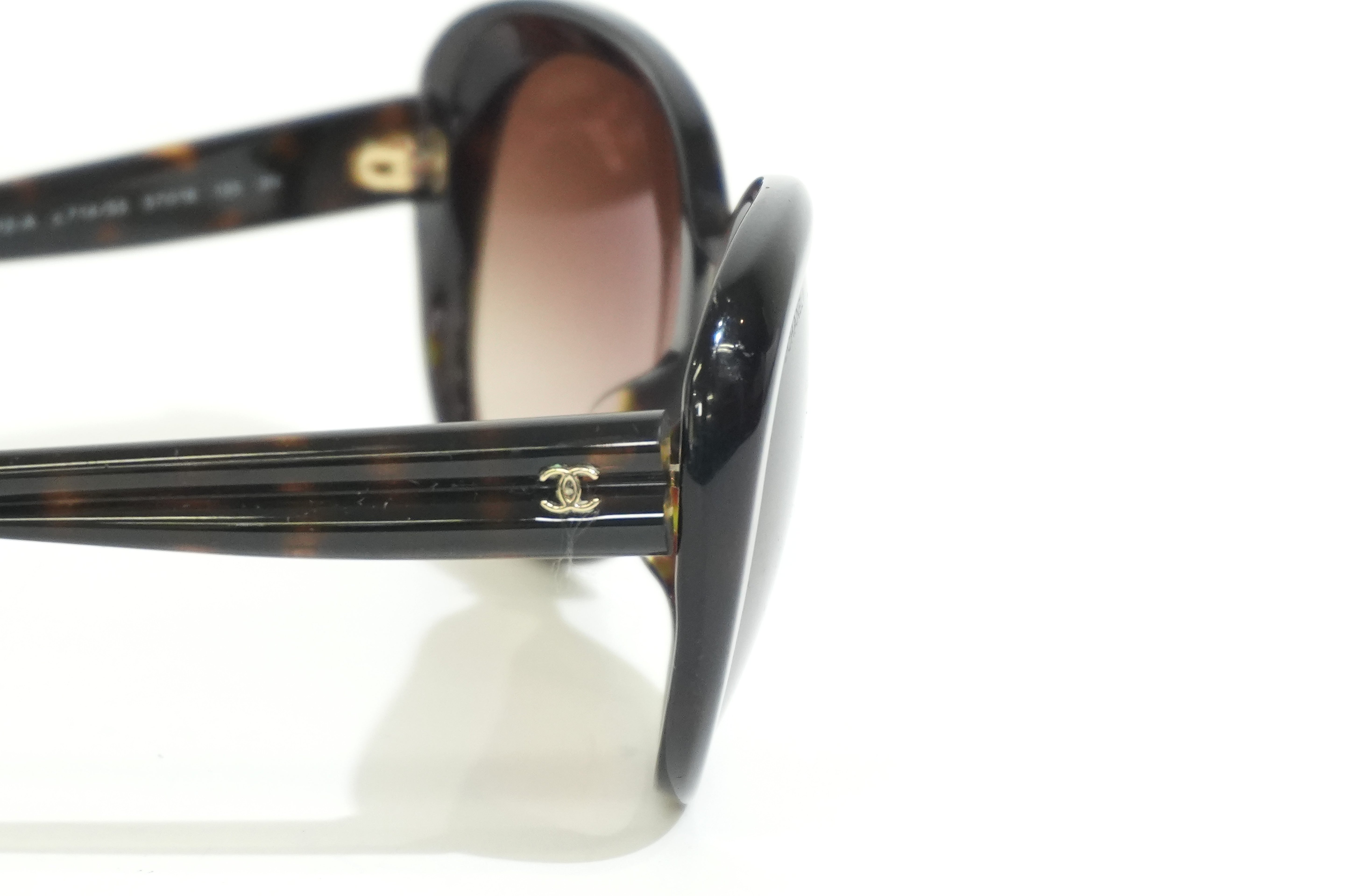 Pre-owned Chanel Sunglasses Brown