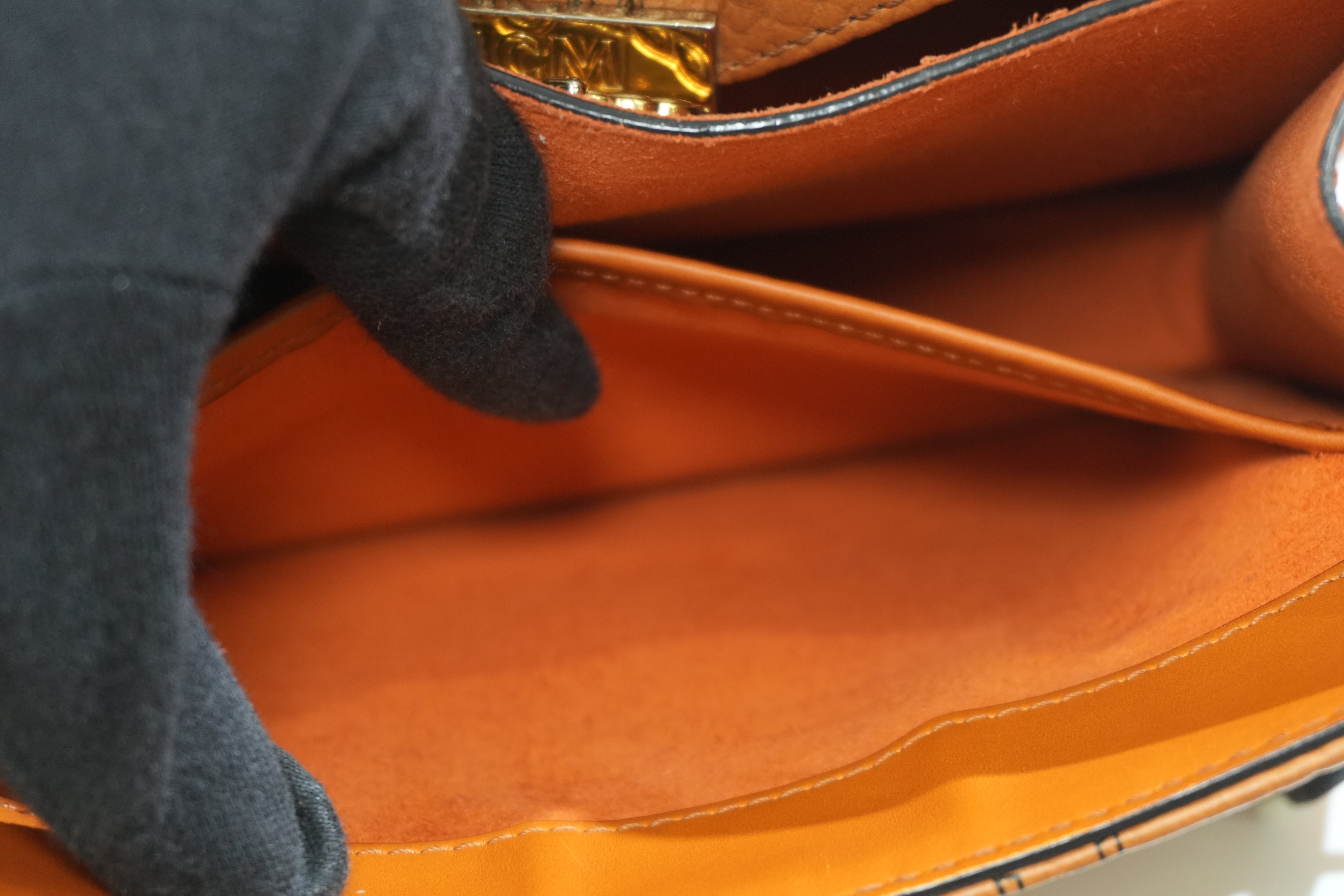 Pre-owned MCM Crossbody Bag Cognac