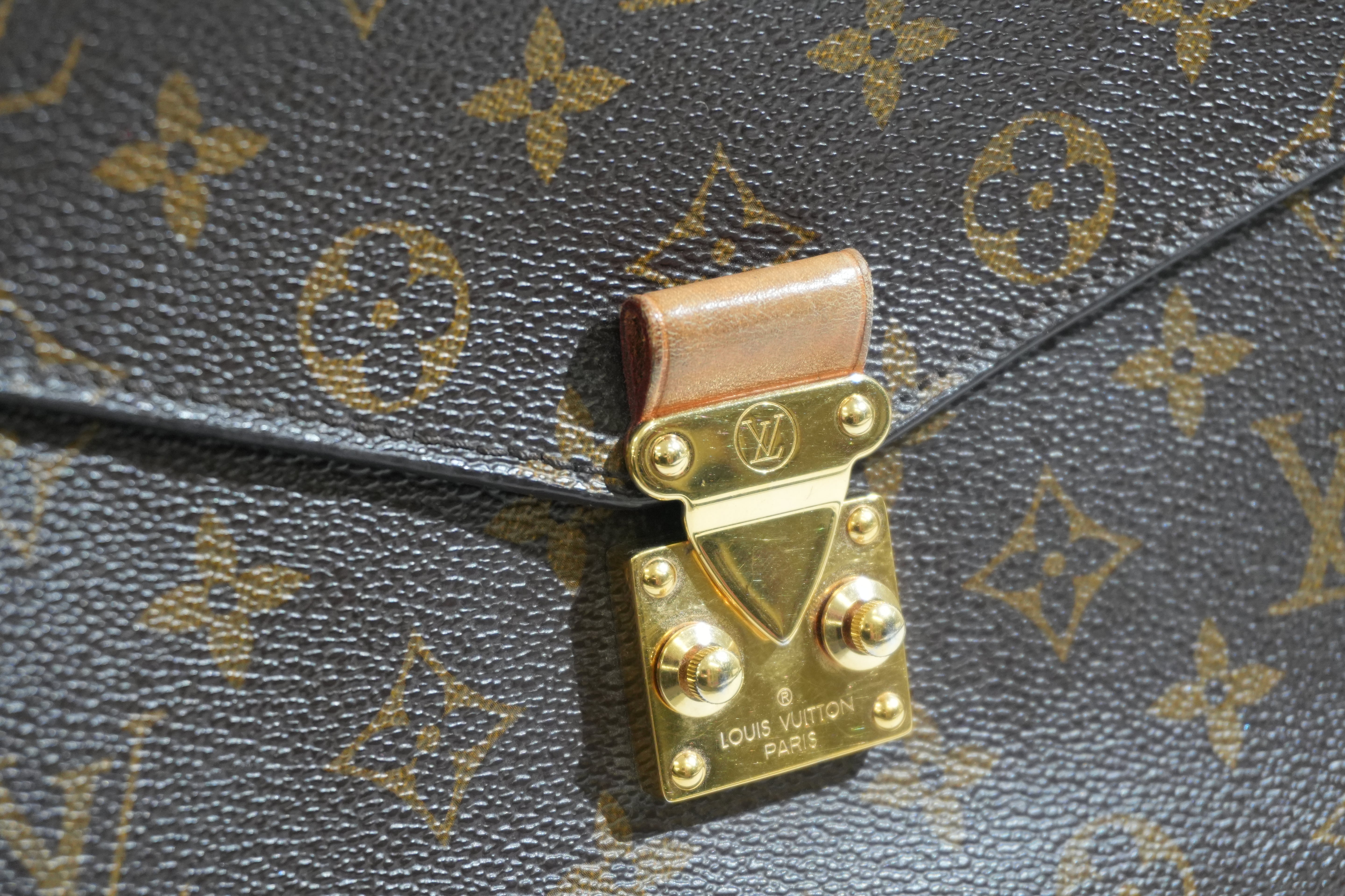 Pre-owned Louis Vuitton Monogram Metis Crossbody Bag