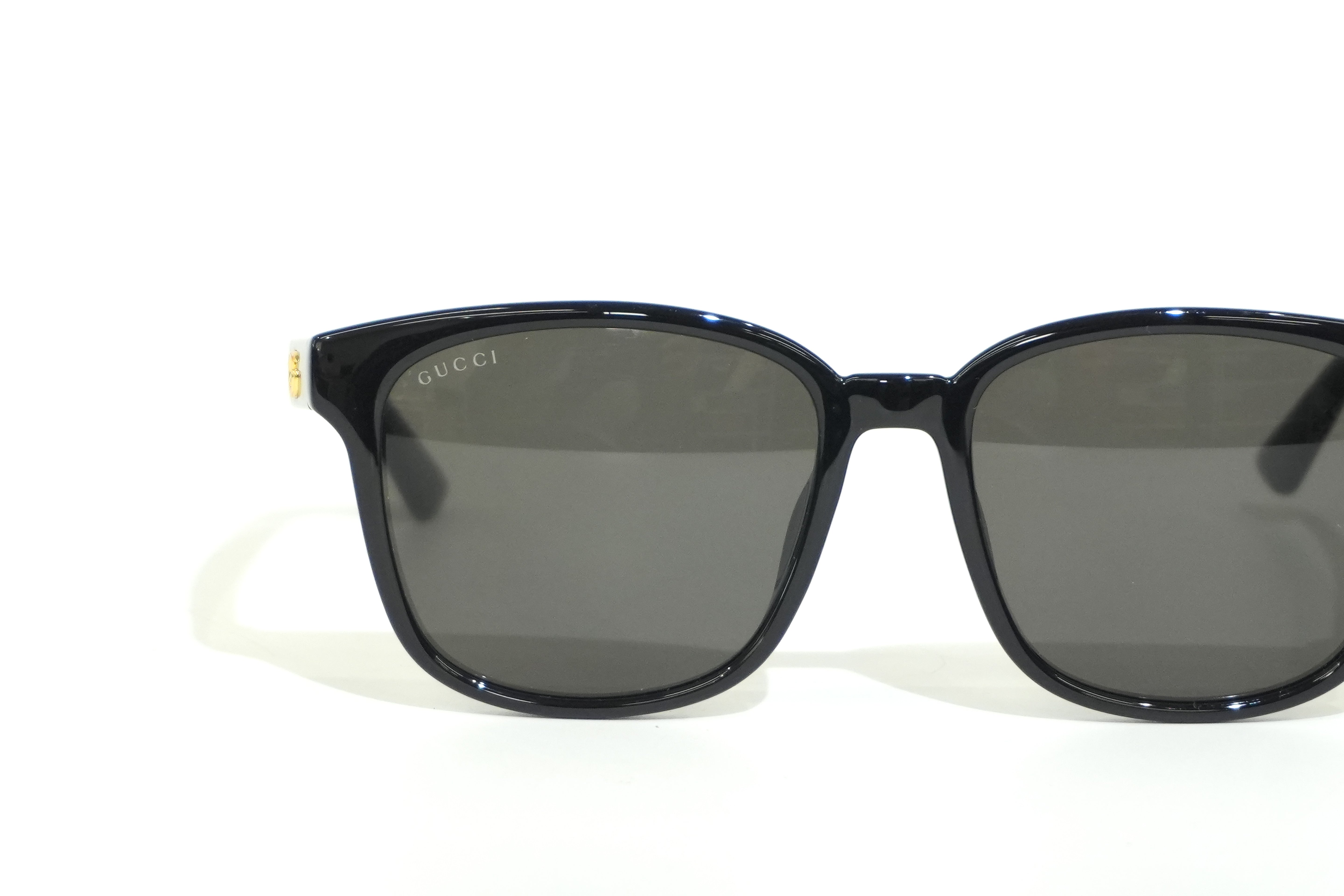 Pre-owned Gucci Sunglasses Black