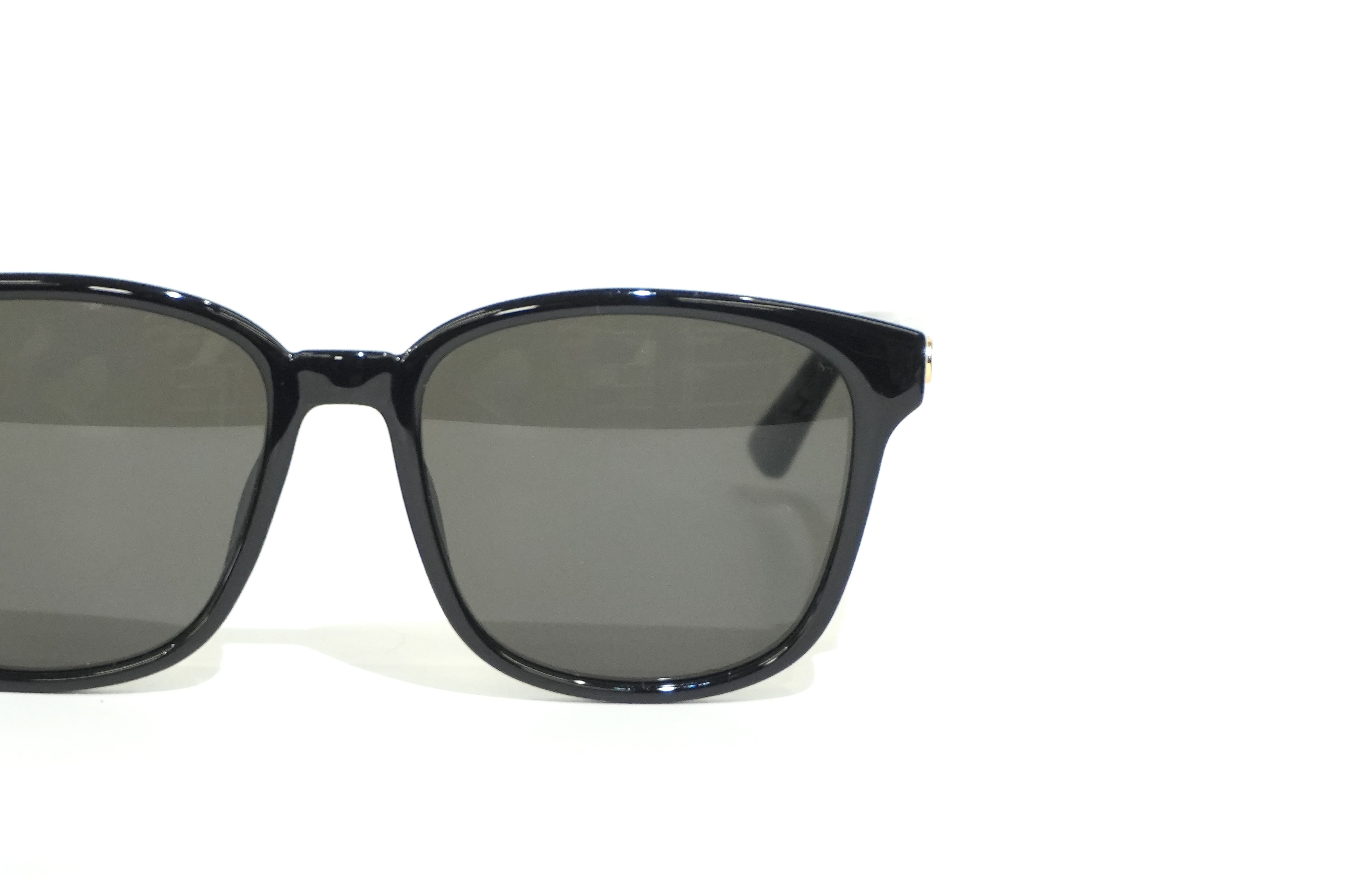 Pre-owned Gucci Sunglasses Black