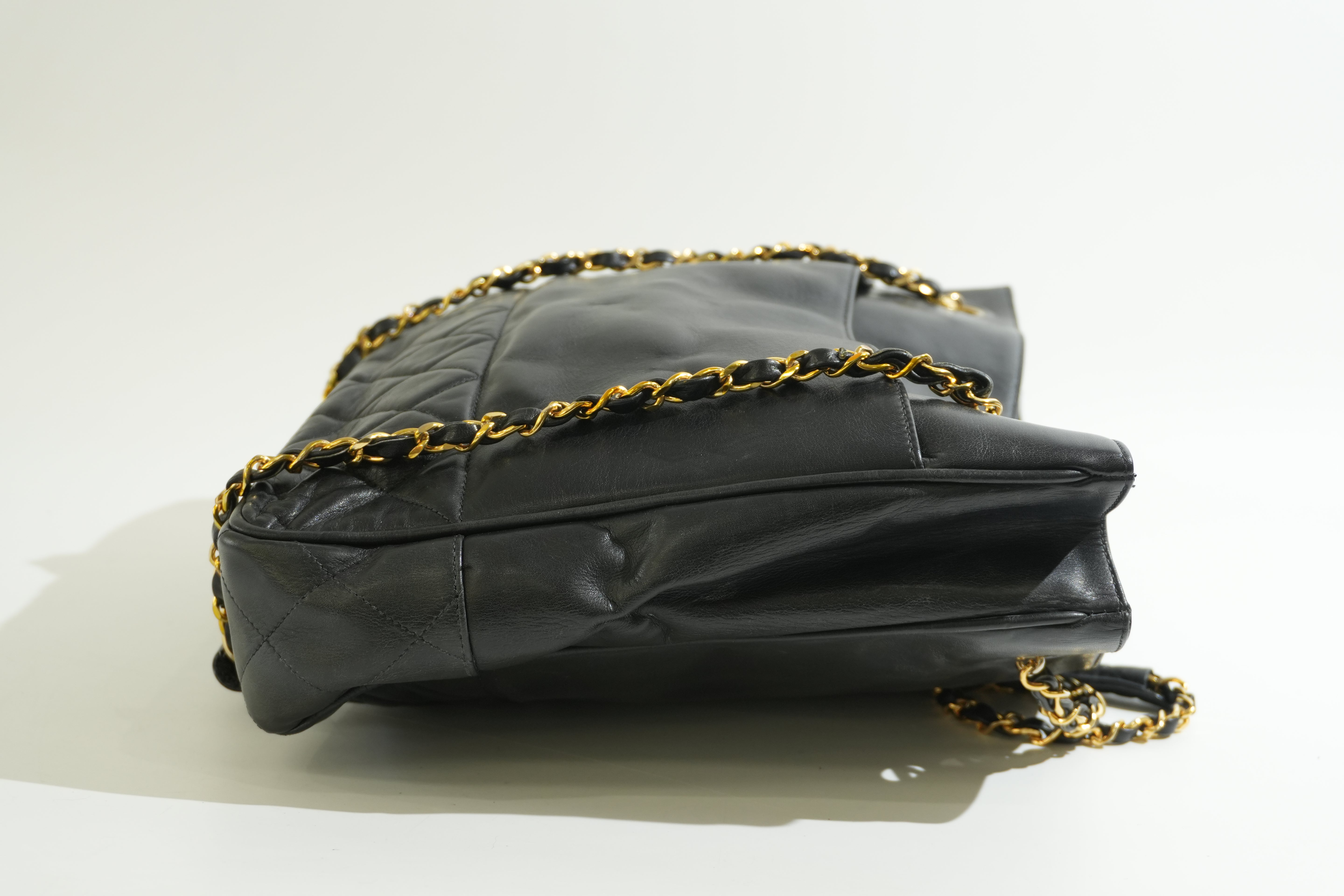 Pre-owned Chanel Chain Tote Bag Black