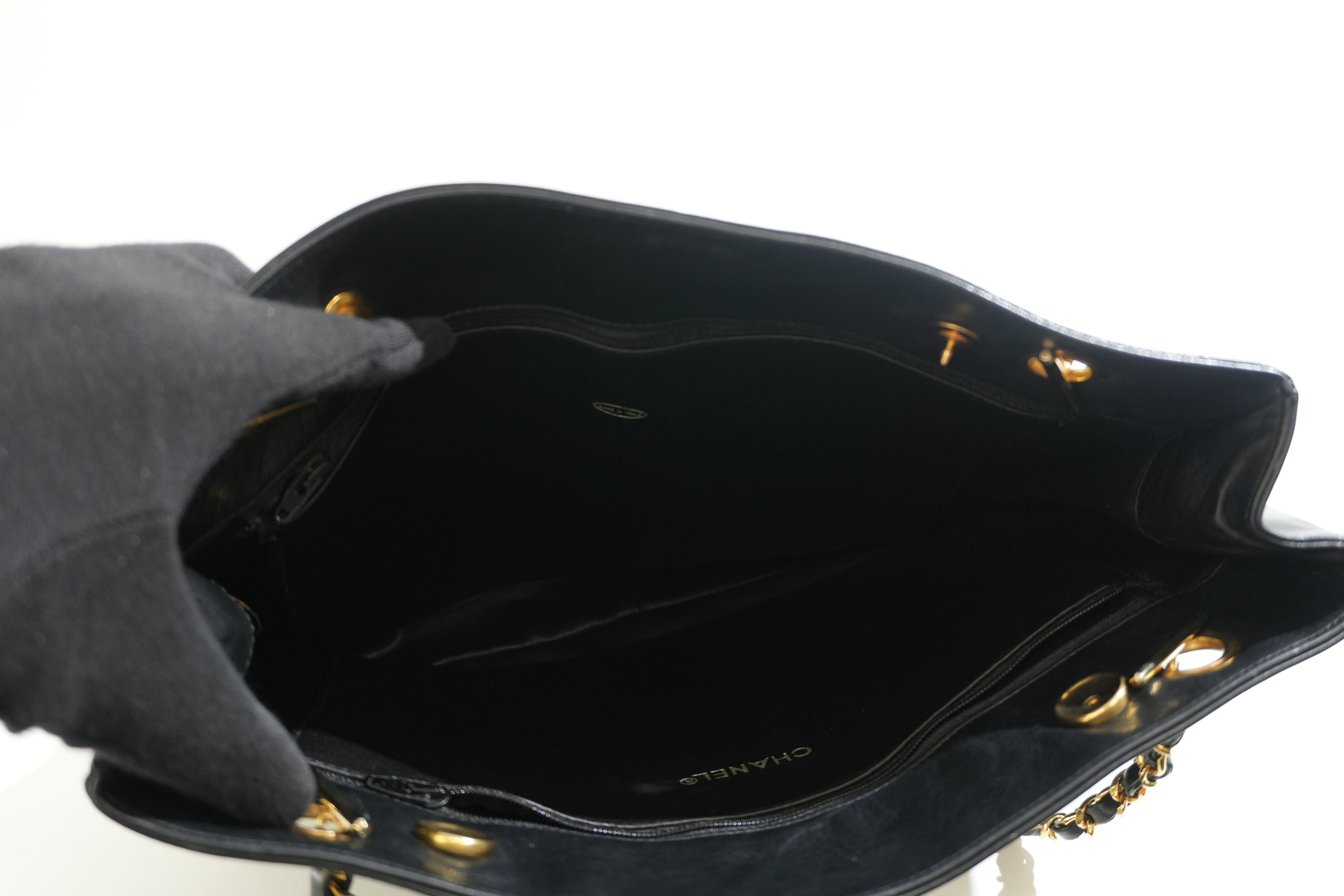 Pre-owned Chanel Chain Tote Bag Black