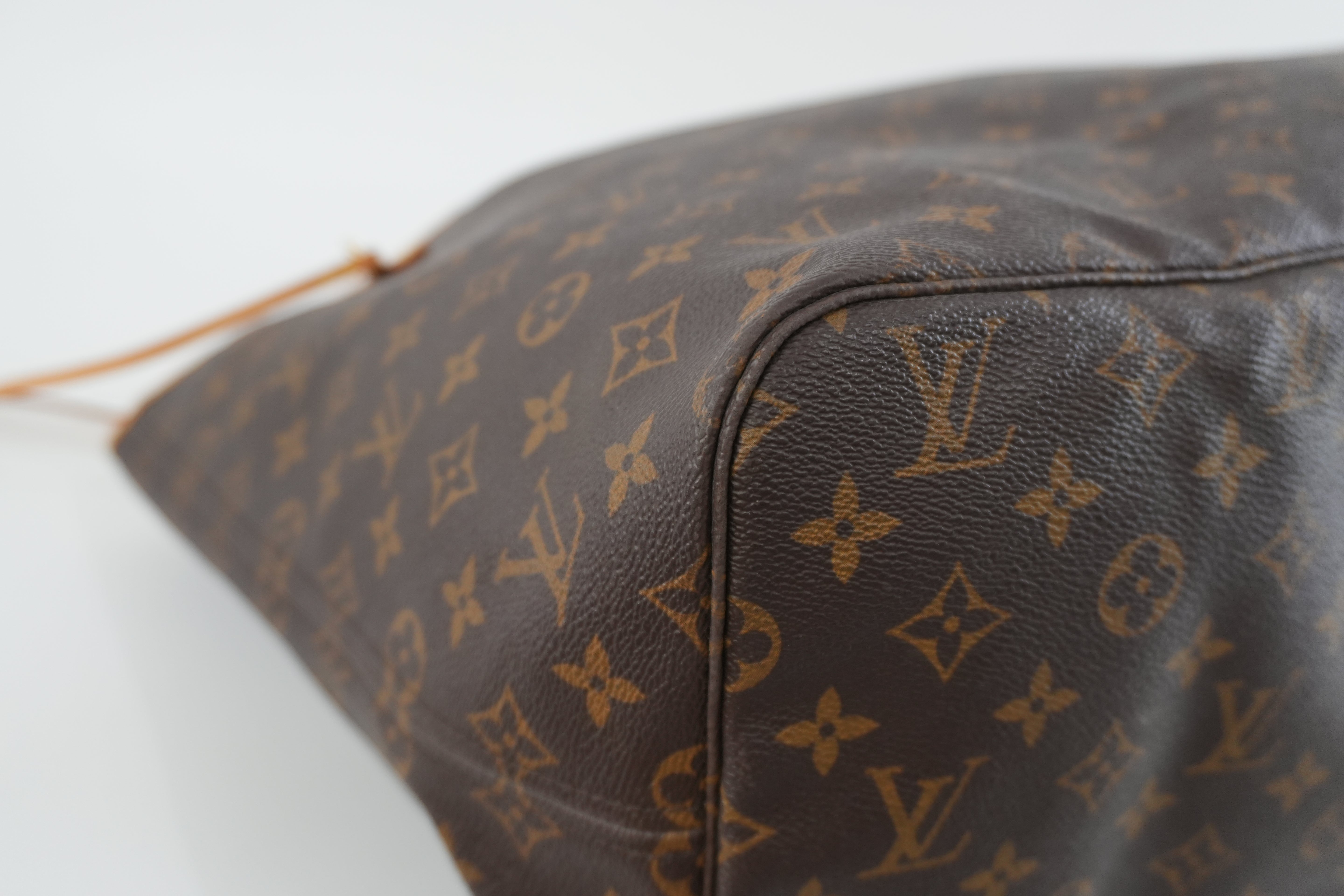 Louis Vuitton Monogram Neverfull GM Tote Bag Used