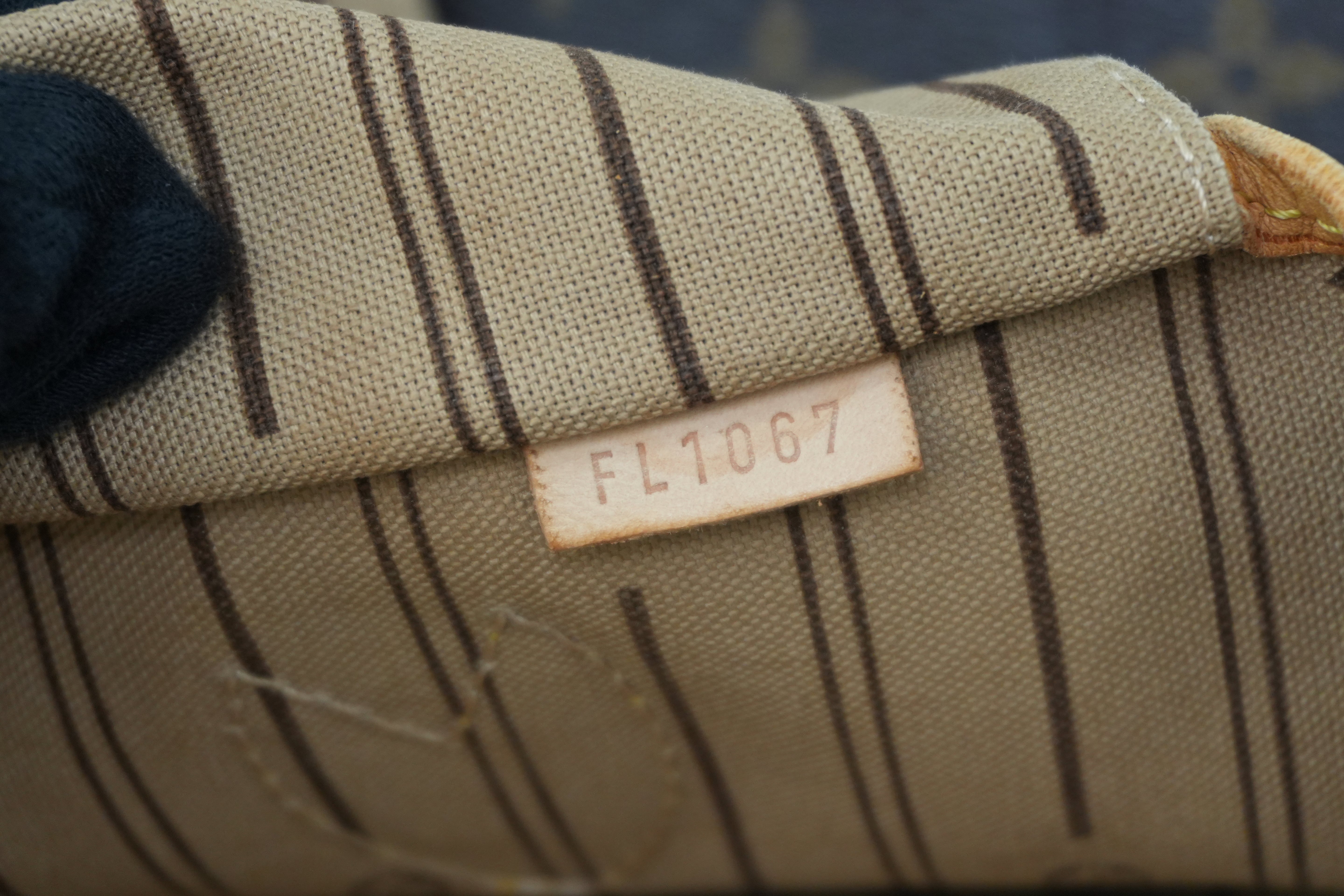 Louis Vuitton Monogram Neverfull GM Tote Bag Used