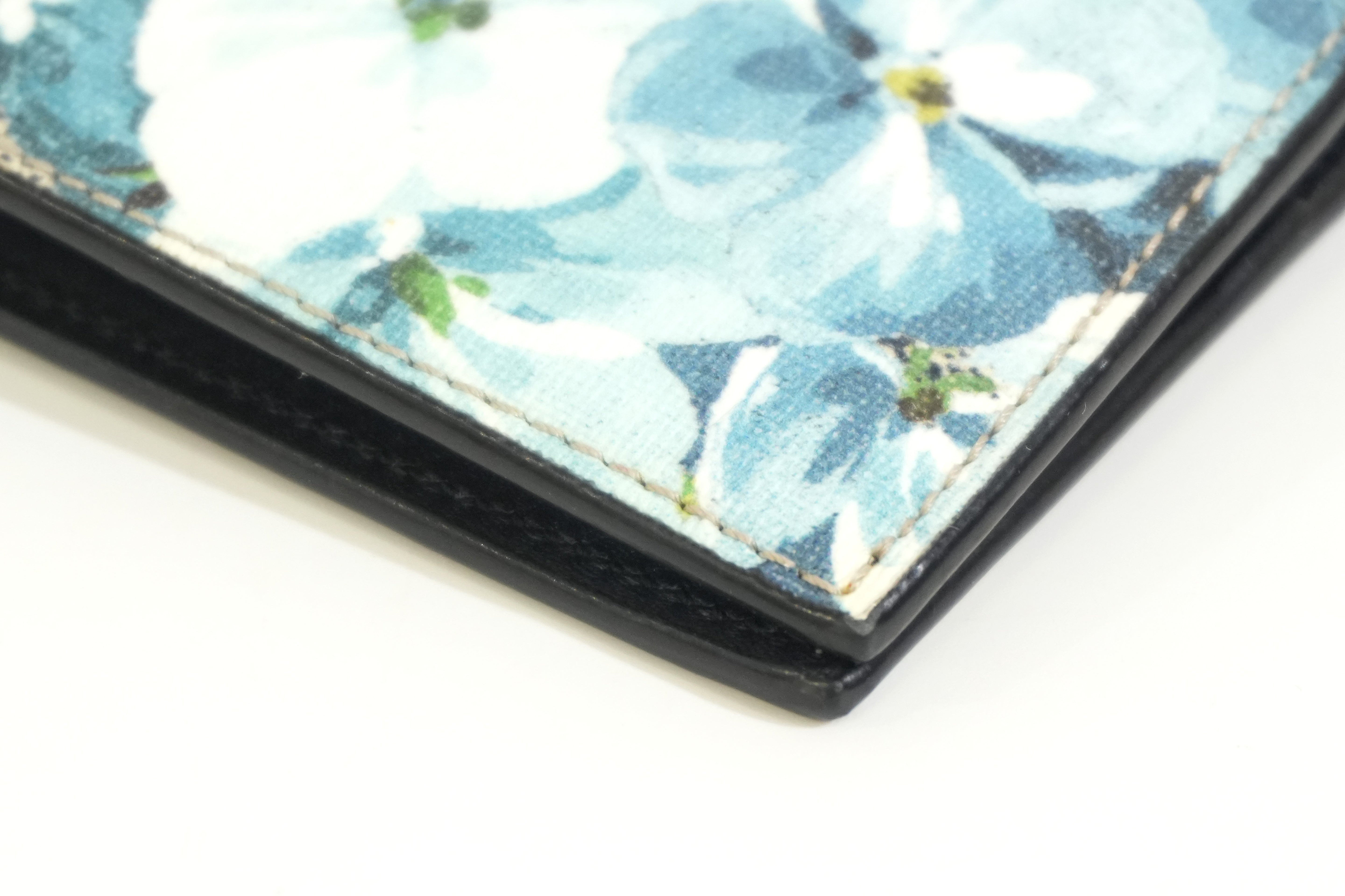 Pre-owned Gucci Blooms Bilfold Wallet Blue