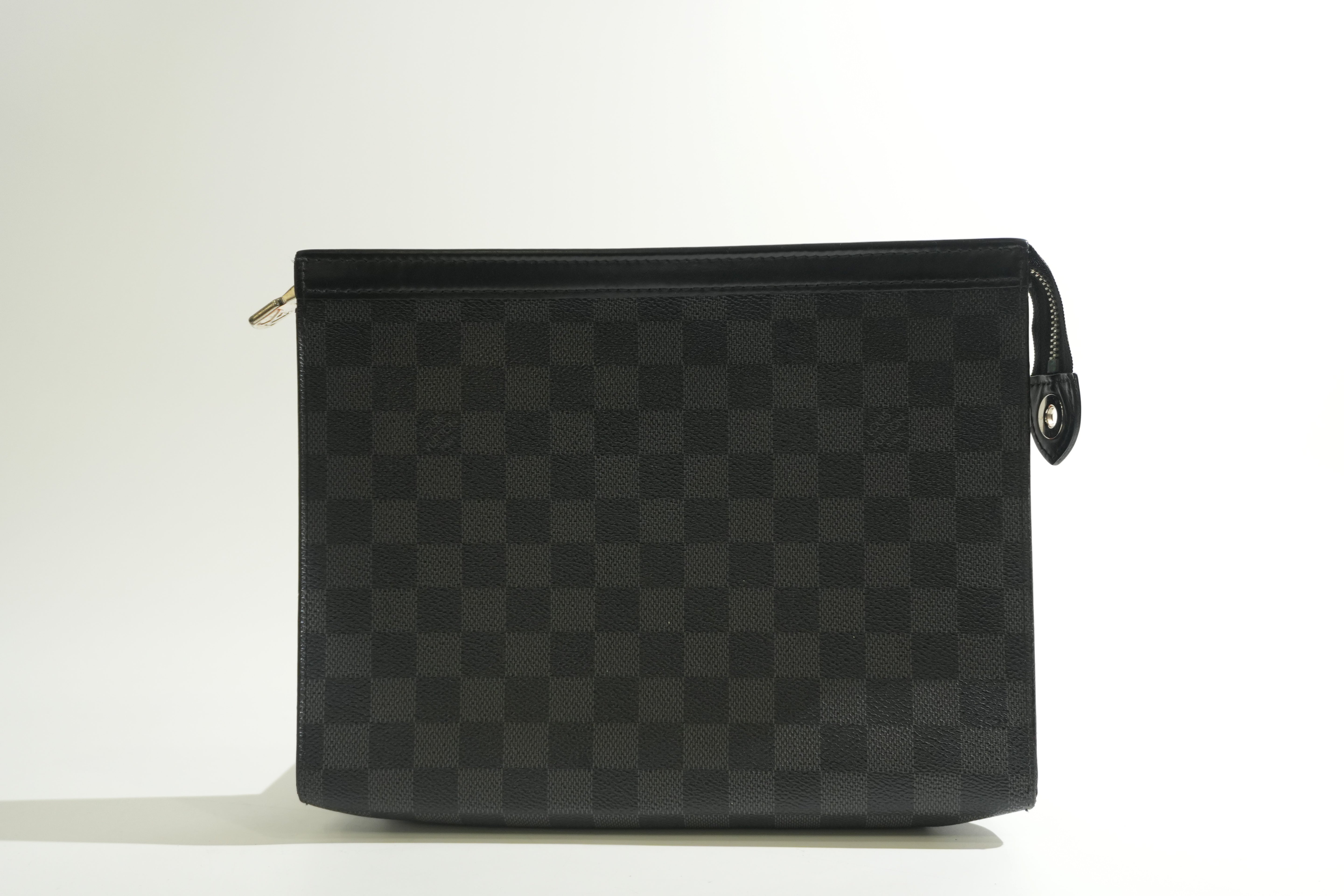 Pre-owned Louis Vuitton Damier Graphite Pochette Voyage MM Clutch Bag