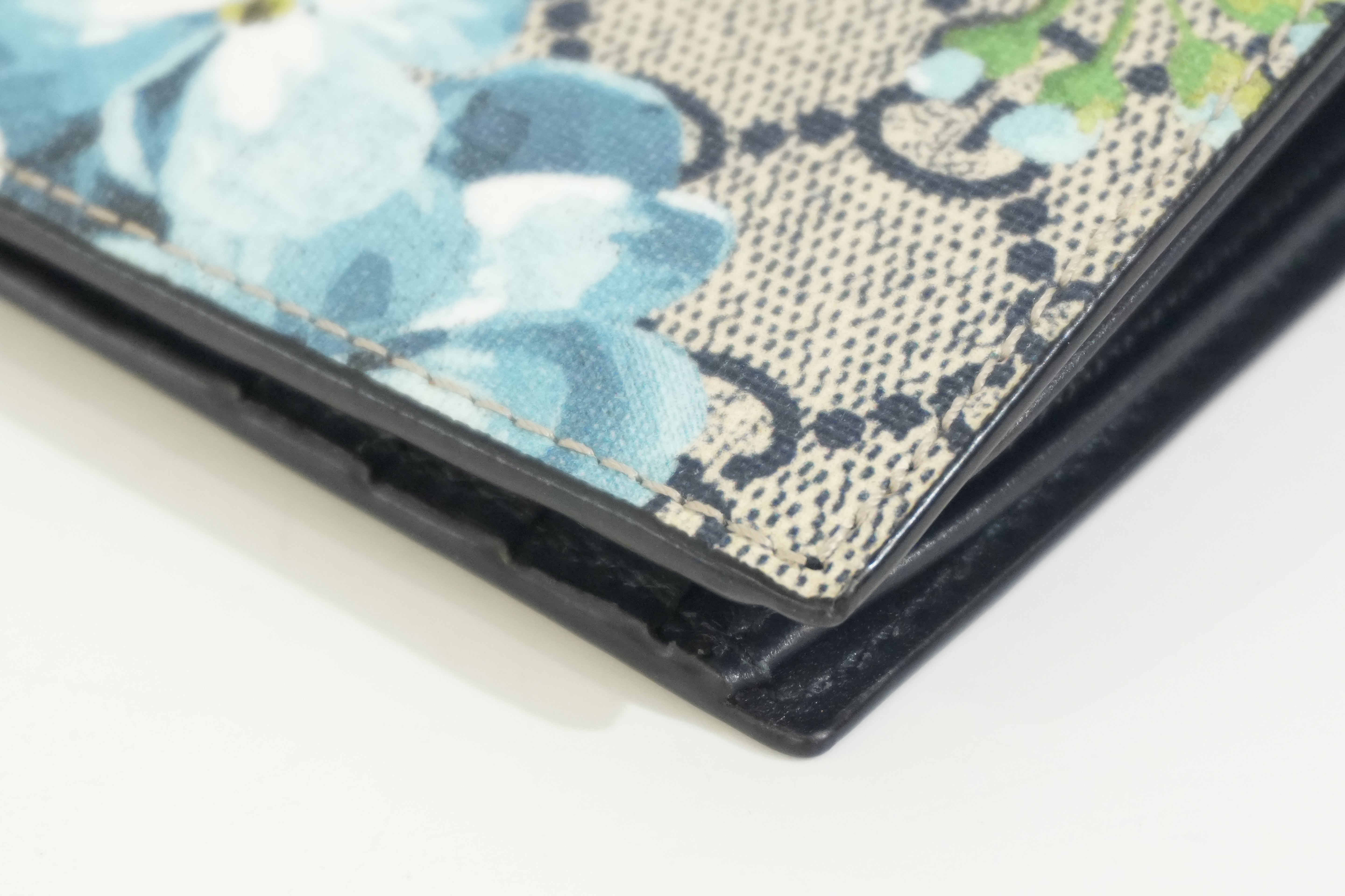 Pre-owned Gucci Blooms Bilfold Wallet Blue