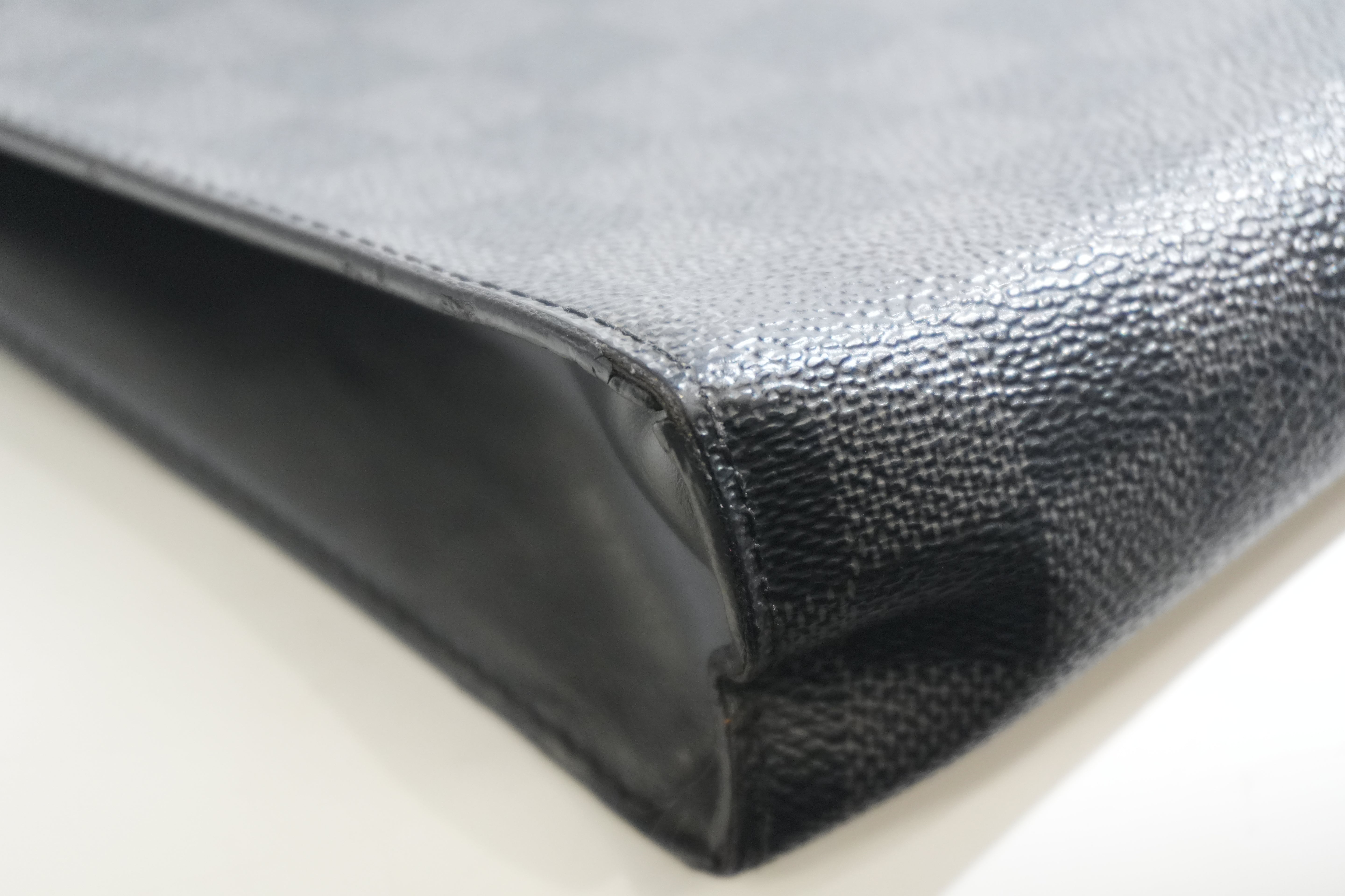 Pre-owned Louis Vuitton Damier Graphite Pochette Voyage MM Clutch Bag