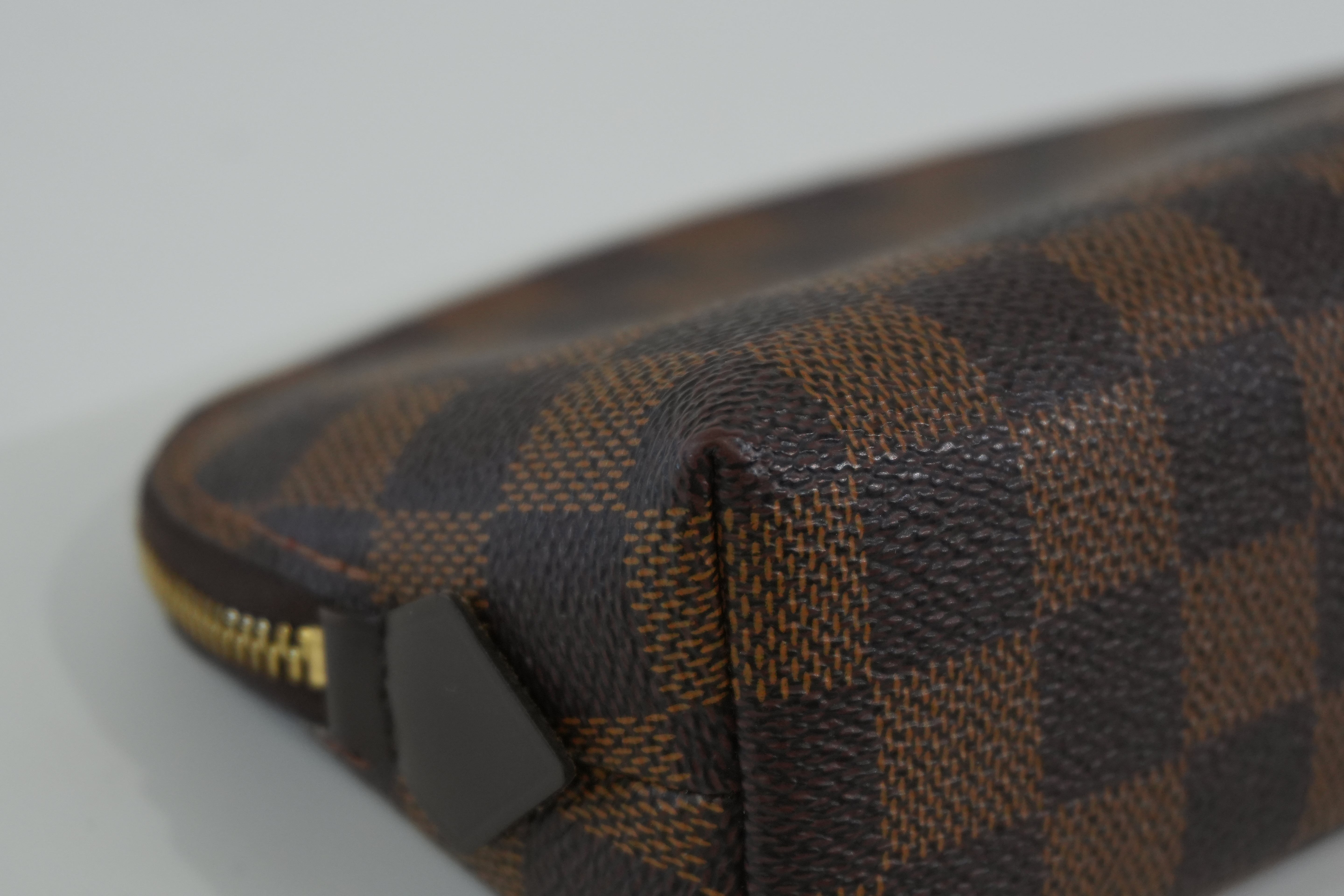 Pre-owned Louis Vuitton Damier Ebene Cosmetic Pouch