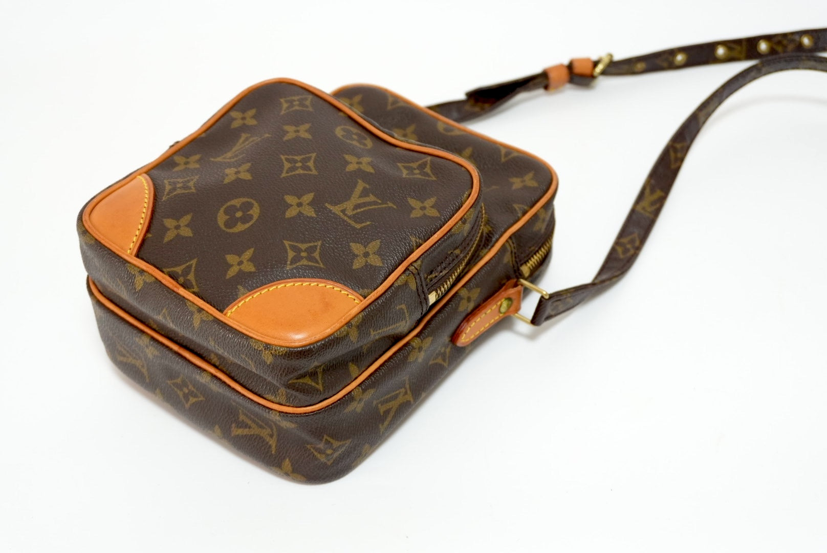 Louis Vuitton Amazone Crossbody Used