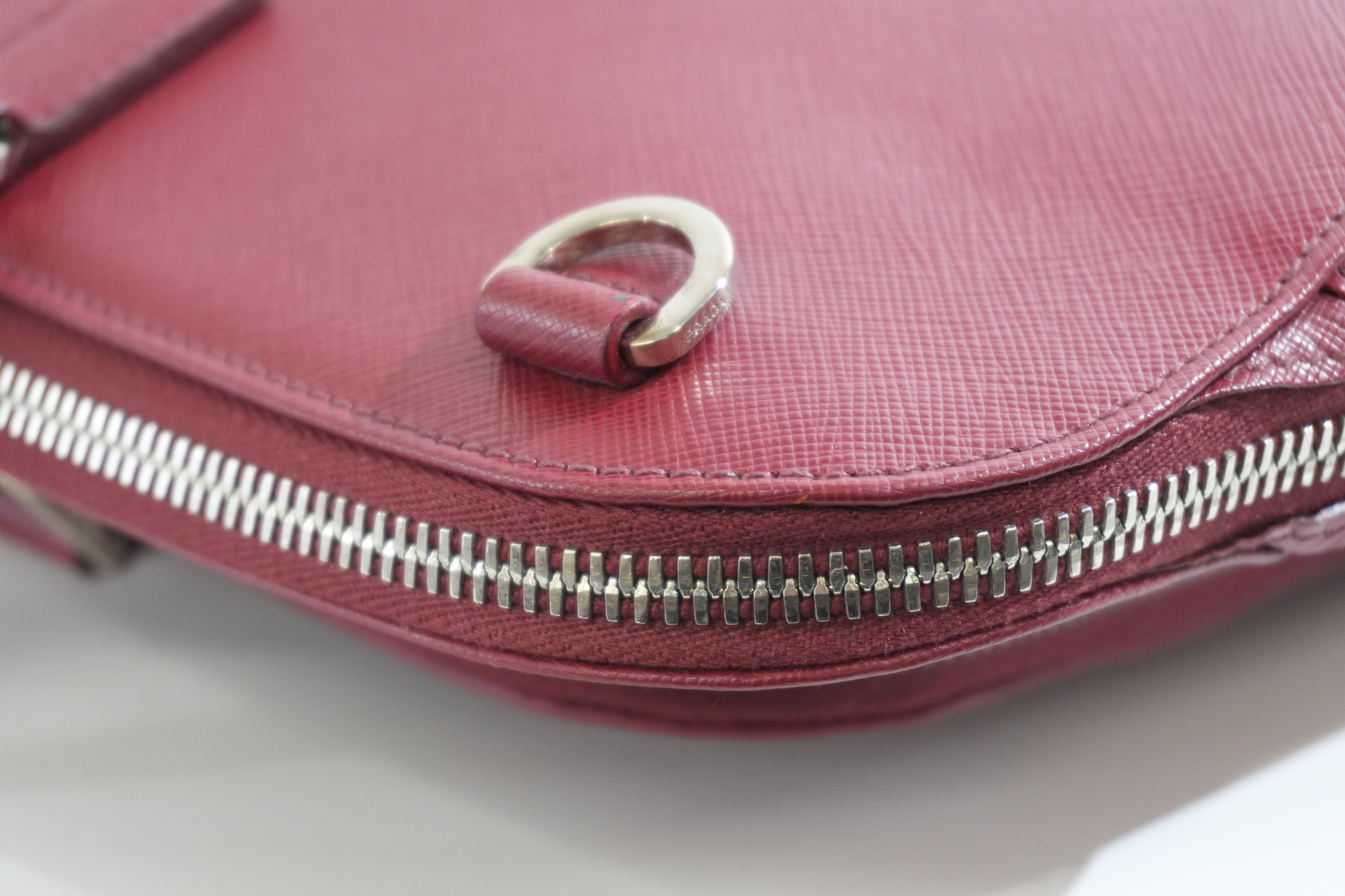 Pre-owned Prada Laptop Handbag Red