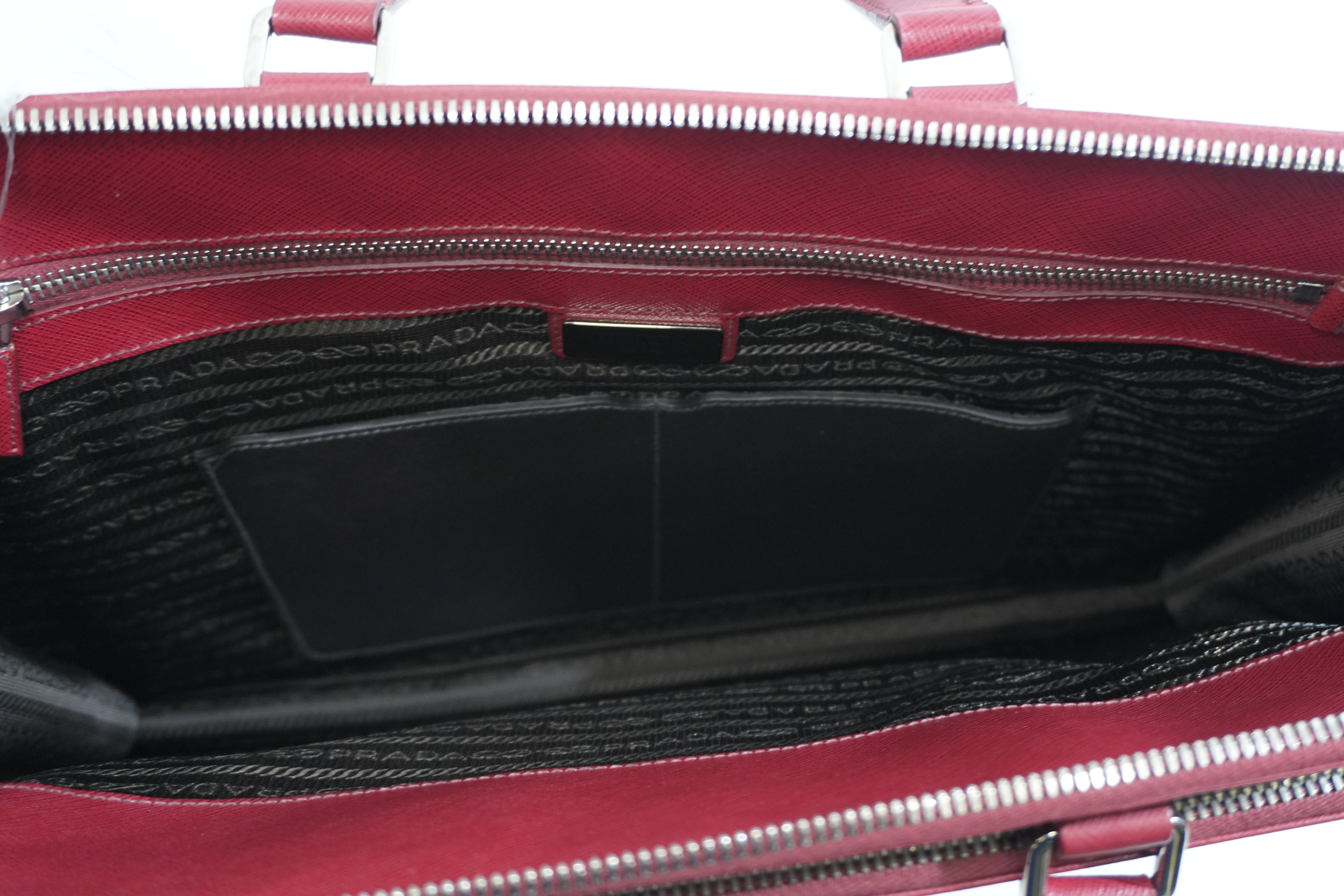 Pre-owned Prada Laptop Handbag Red