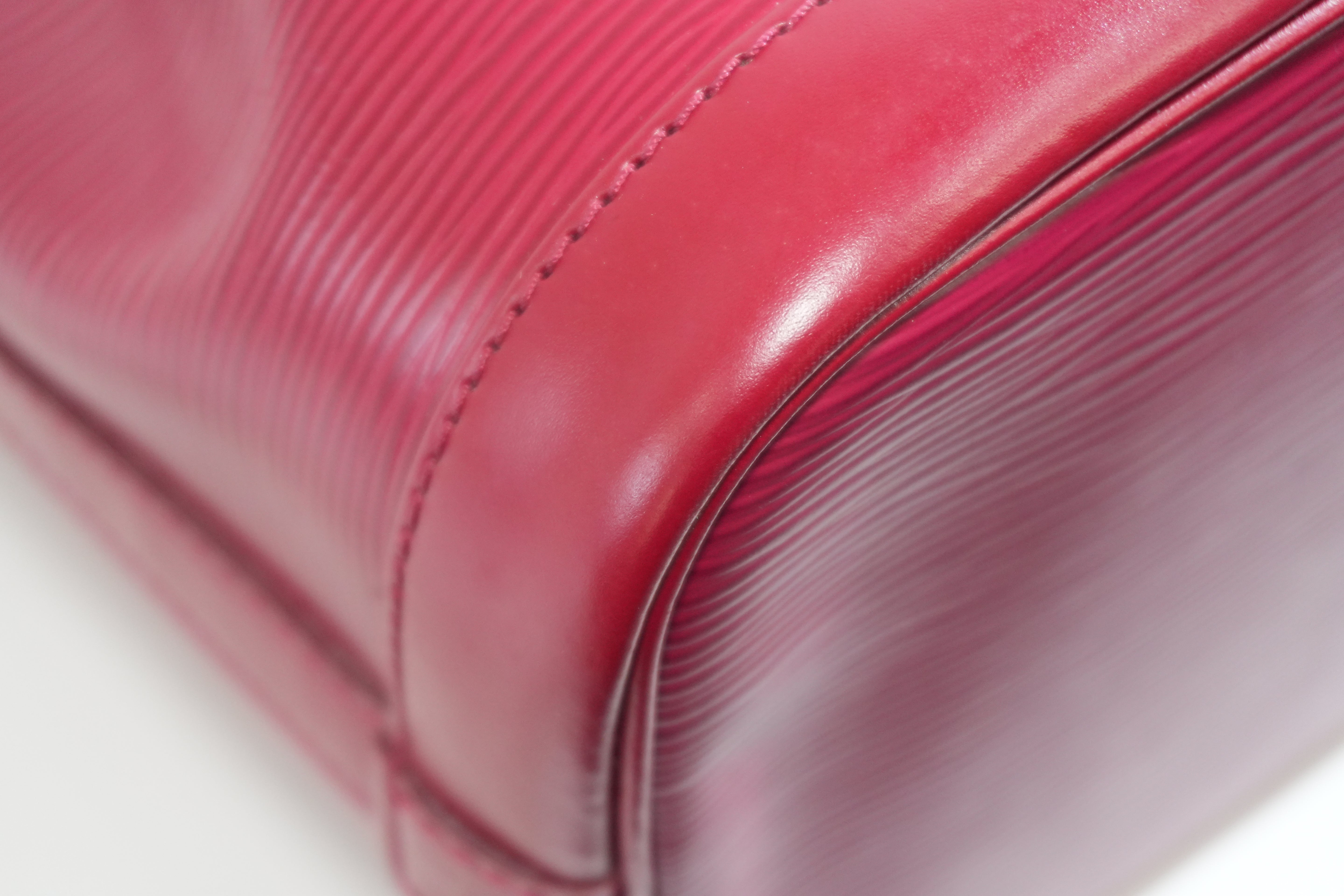 Pre-owned Louis Vuitton Noe BB Shoulder Bag Fuchsia Pink