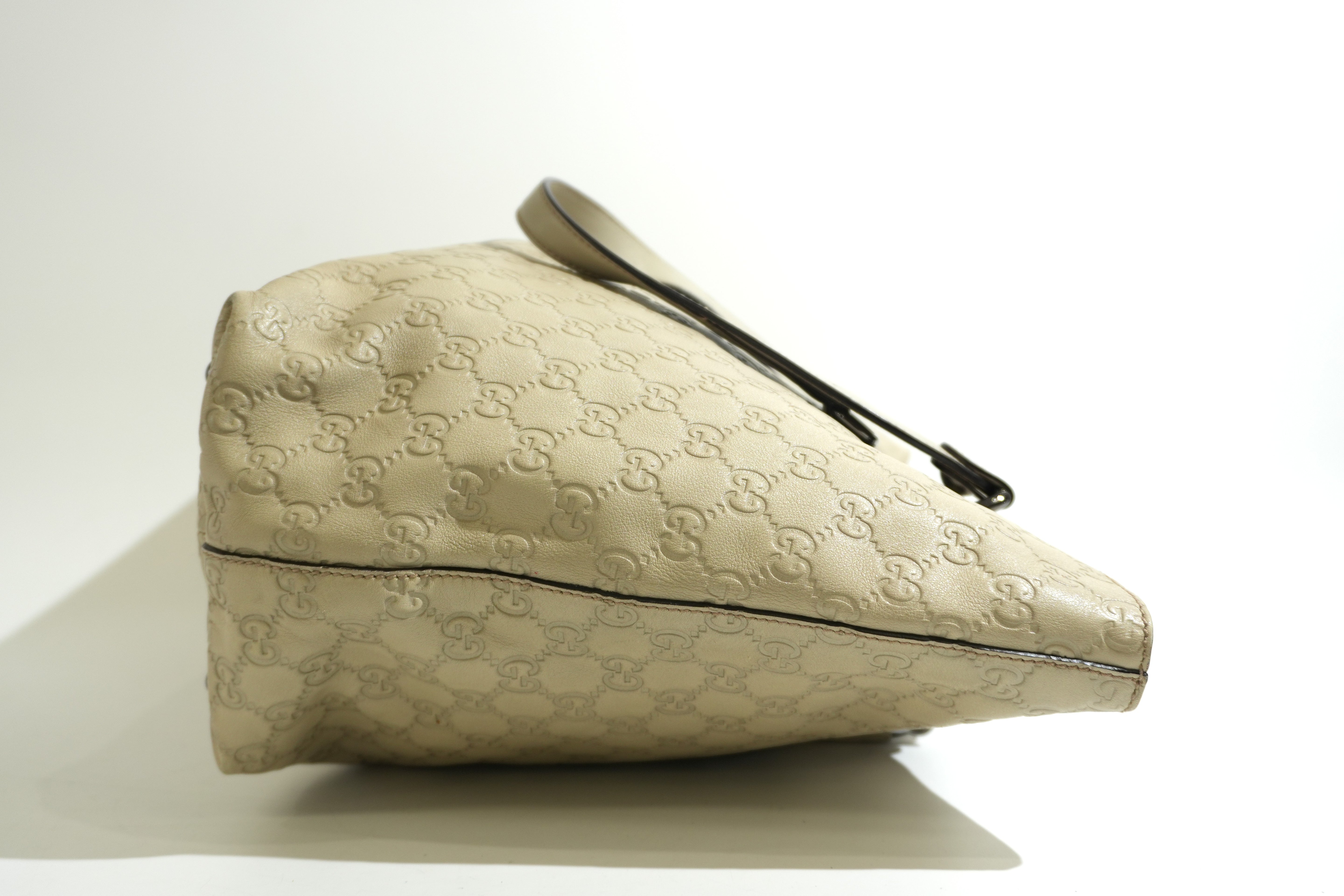 Pre-owned Gucci Guccisima Icon Bit Tote Bag Ivory