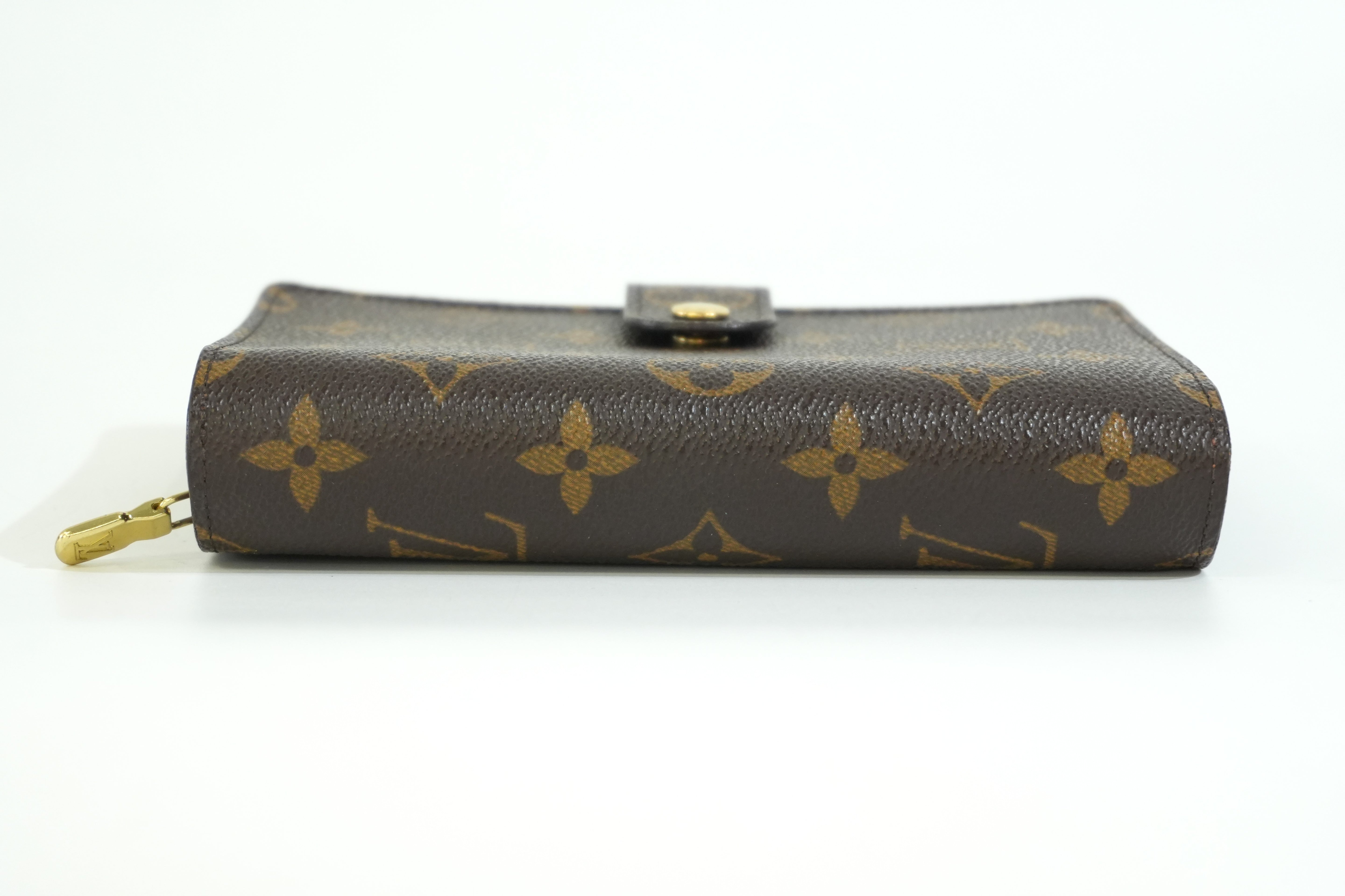 Pre-owned Louis Vuitton Monogram Papi Short Wallet